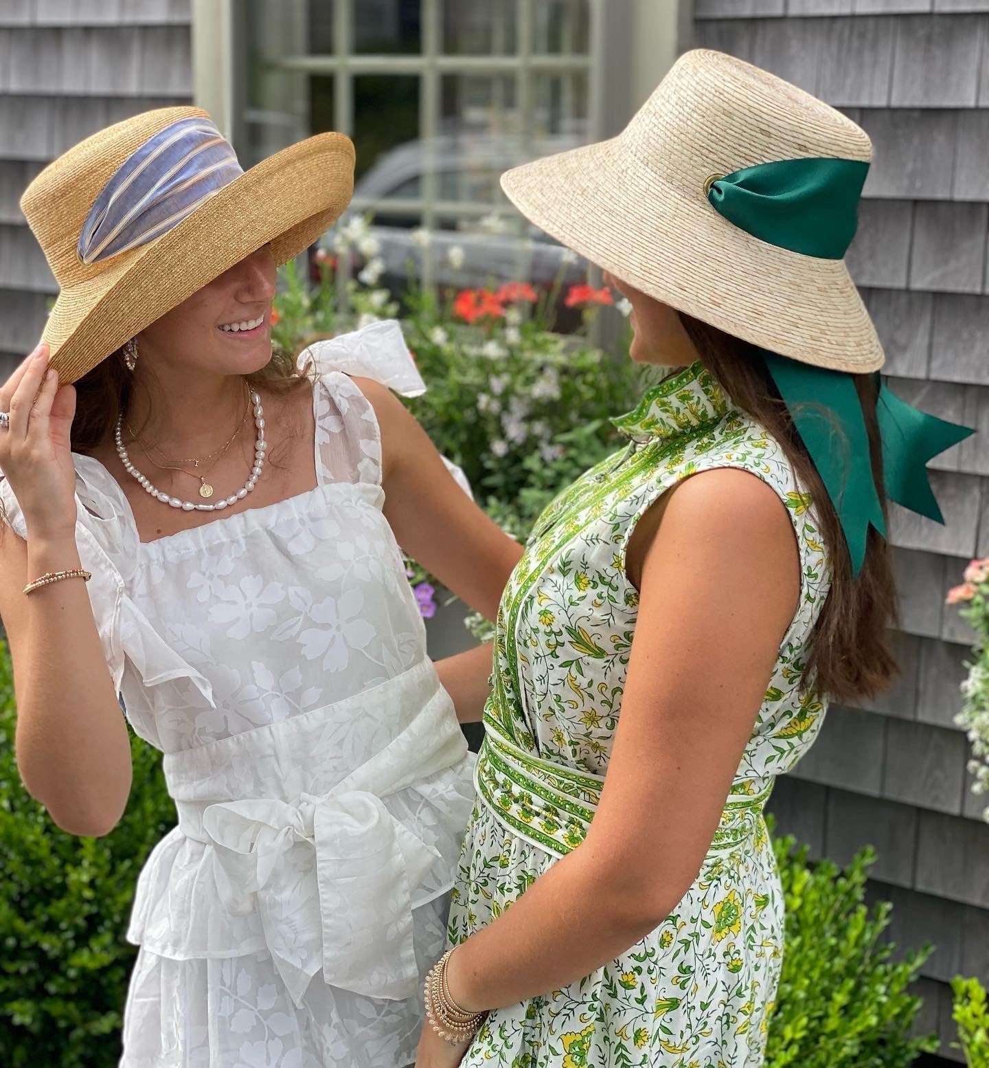 Clematis Bucket Hat - Vintage Blue Azure Tapestry Short Ribbon