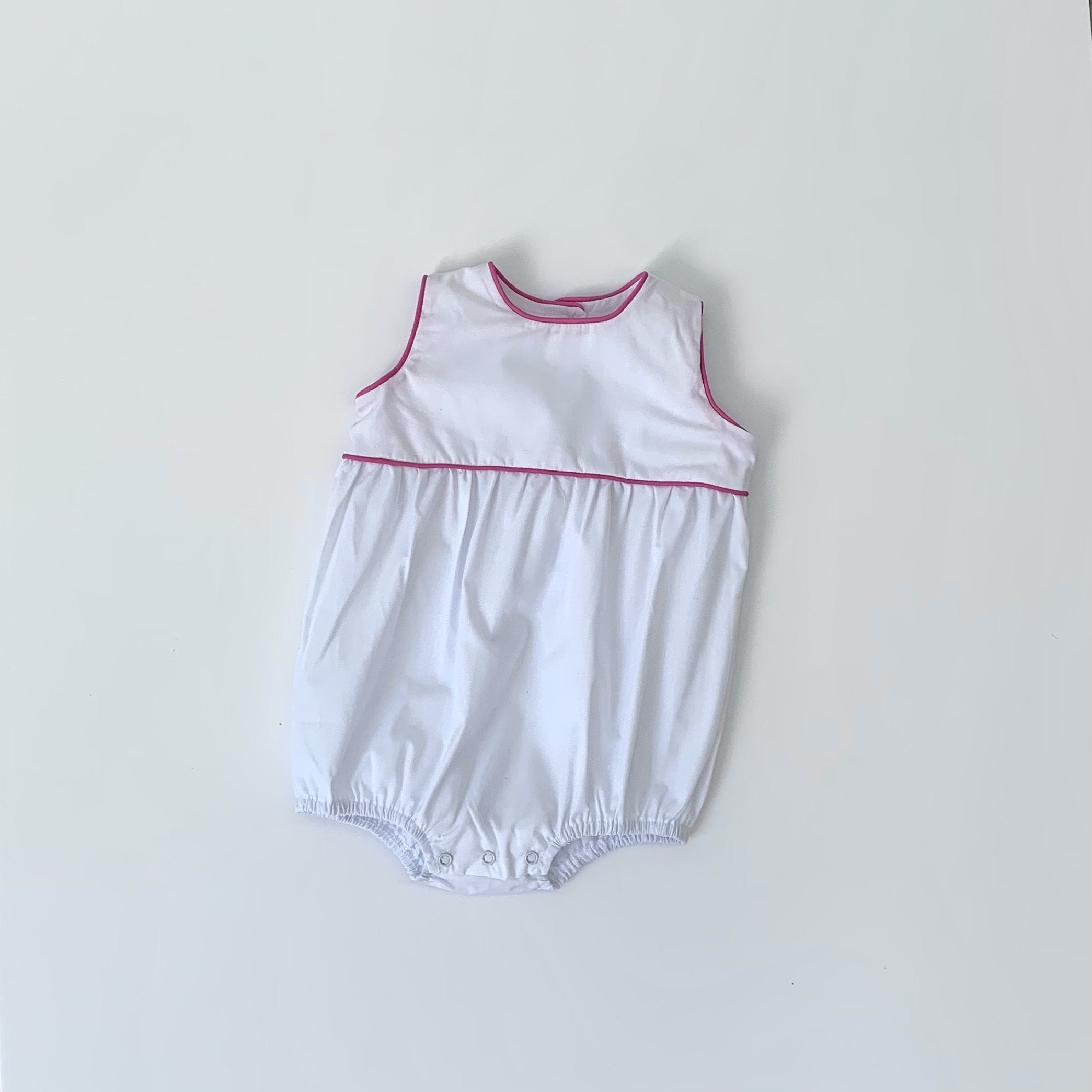 White Bubble With Piped Trim