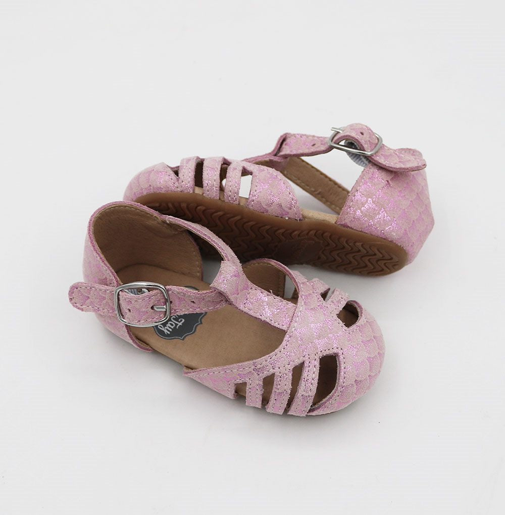 Gray Cutout Shoes - Mermaid Scales (pink)