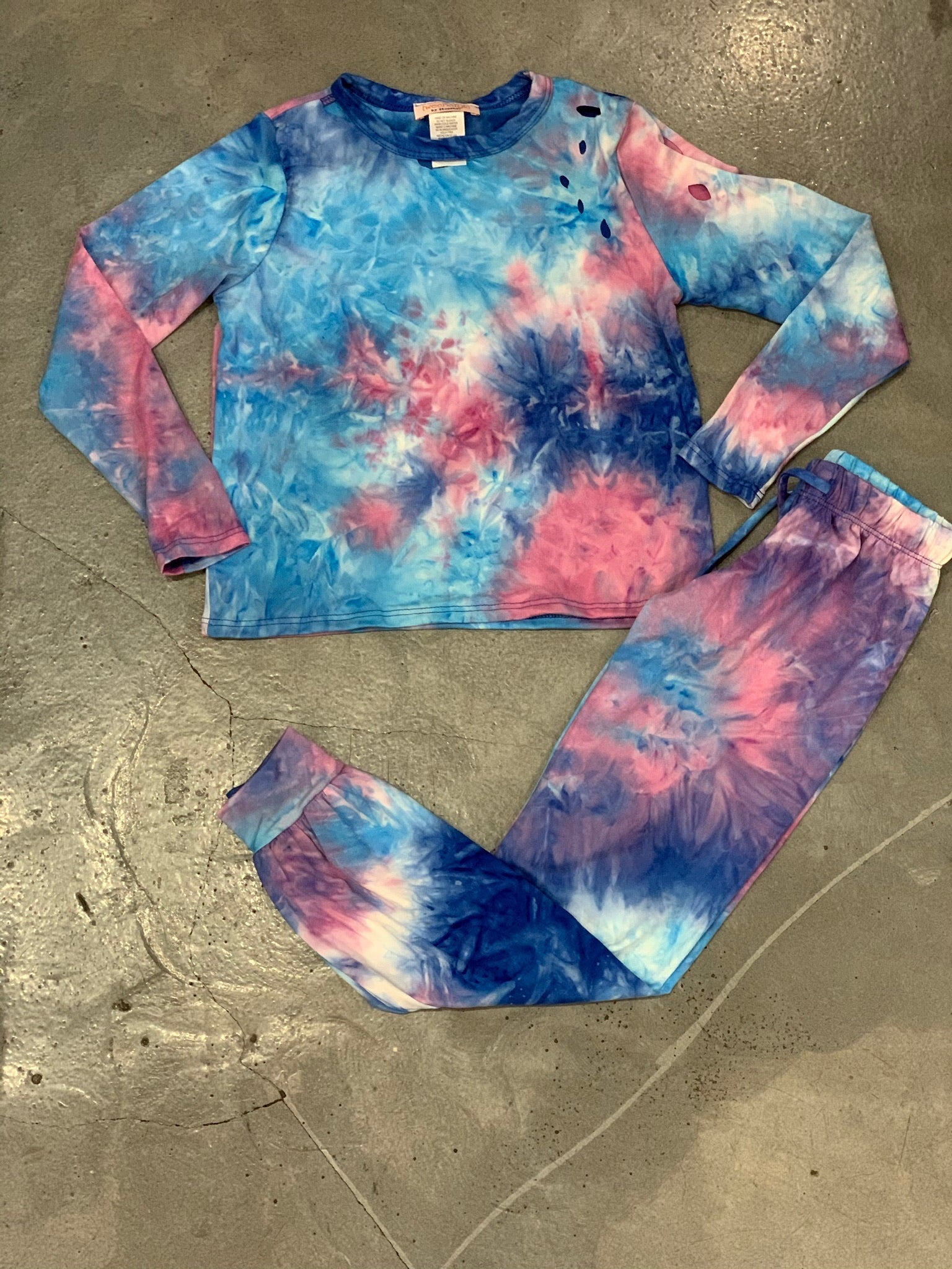 Tweenstyle - Blue/pink Tie Dye Distressed Tee