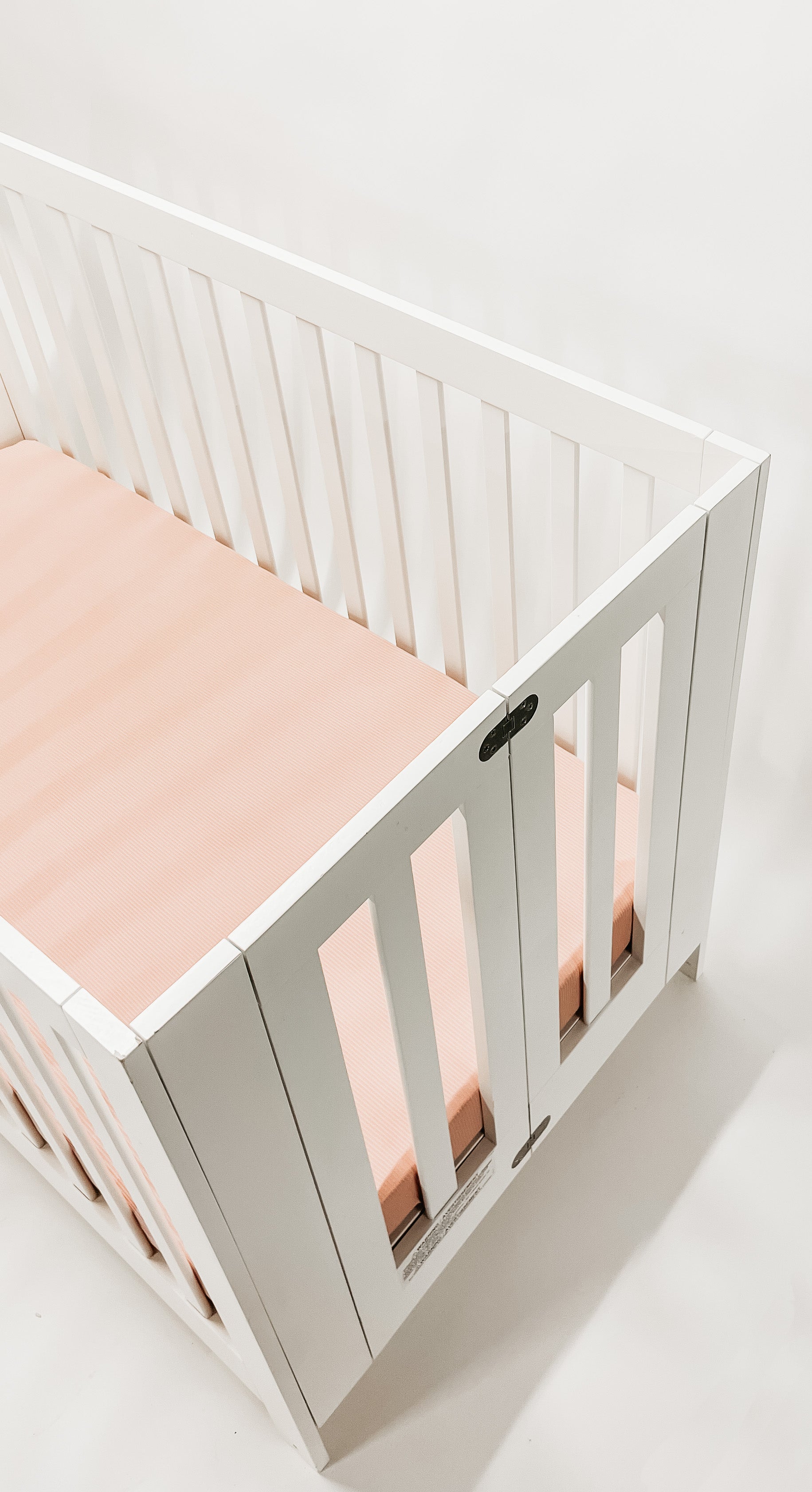 Peony Ribbed Crib Sheet