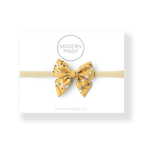 Saffron | Mini Piggy Bow