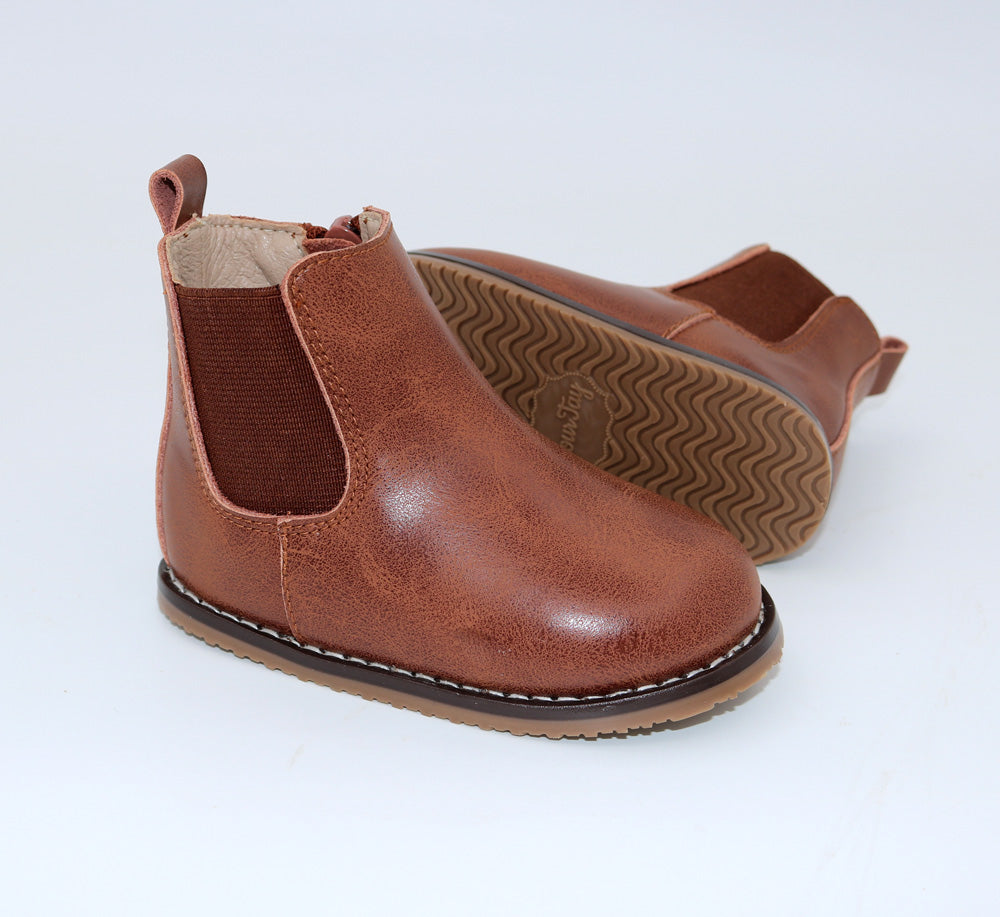 Isaac 𝐁𝐎𝐎𝐓𝐒 - Distressed Brown