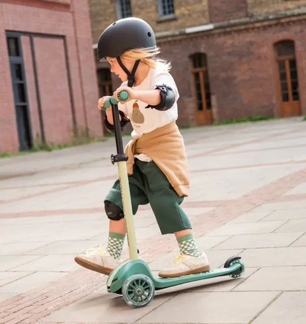 Highwaykick 3s Kids Scooter – Forest