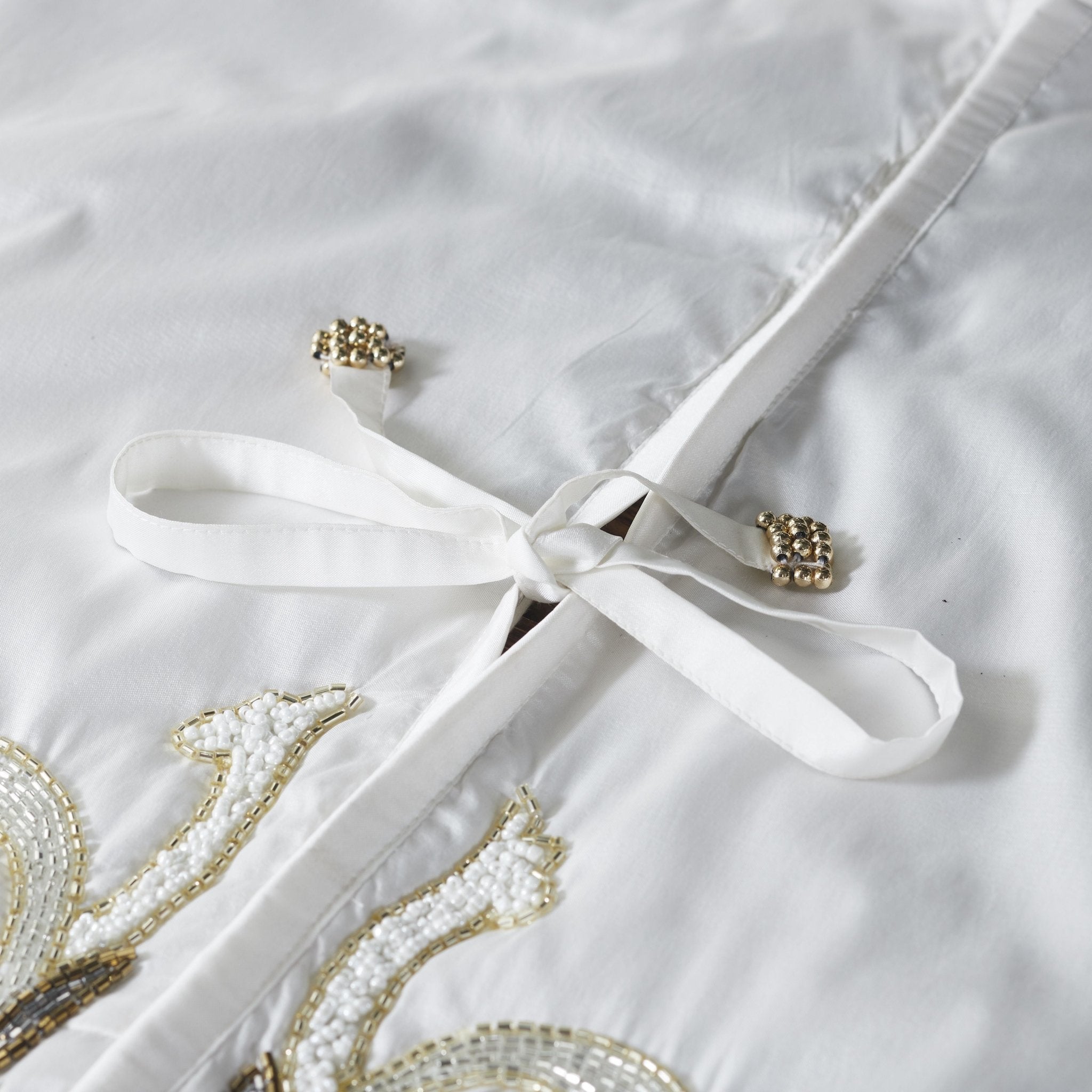 Hand Beaded Imperial Design Large Silk Cream Christmas Tree Skirt 60"