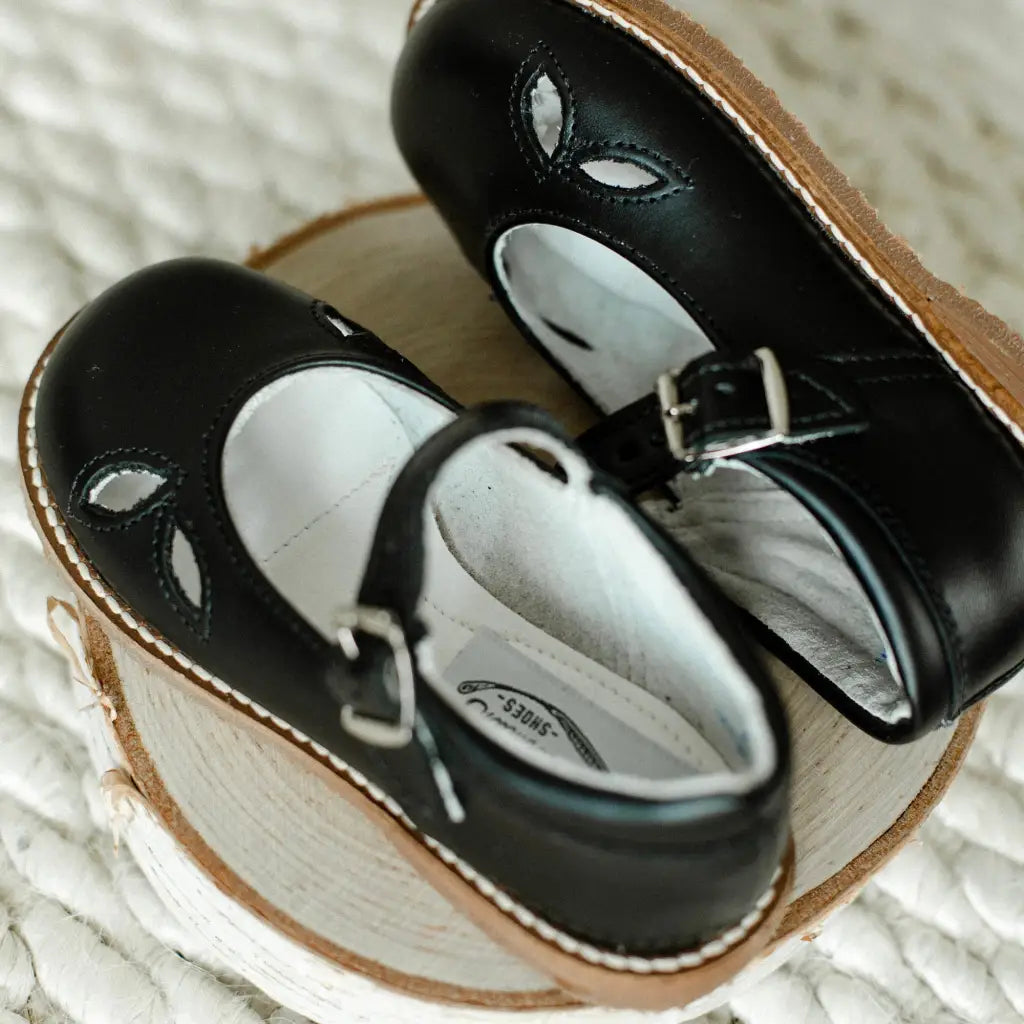 Josie Mary Jane - Black