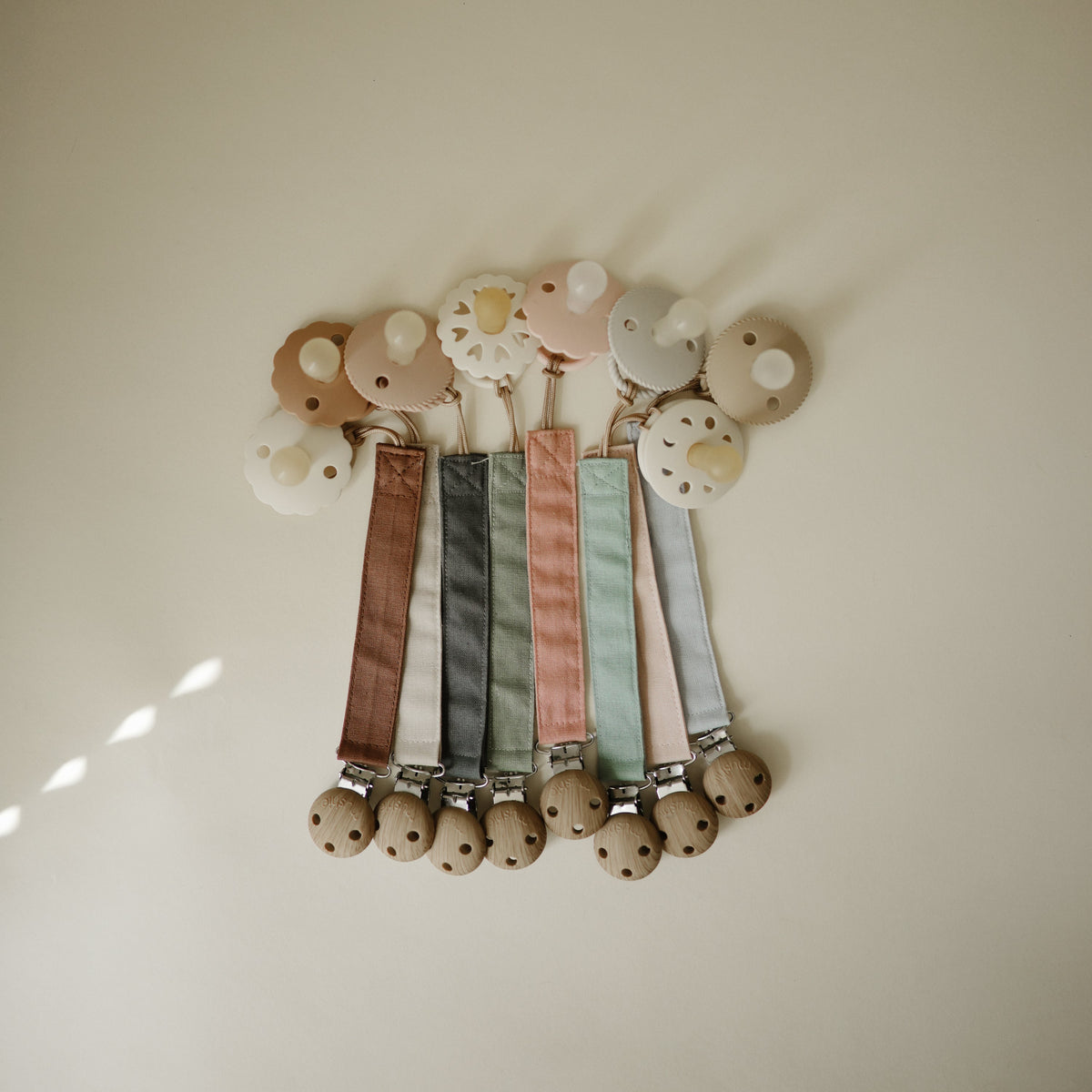 Linen Pacifier Clip 2-pack