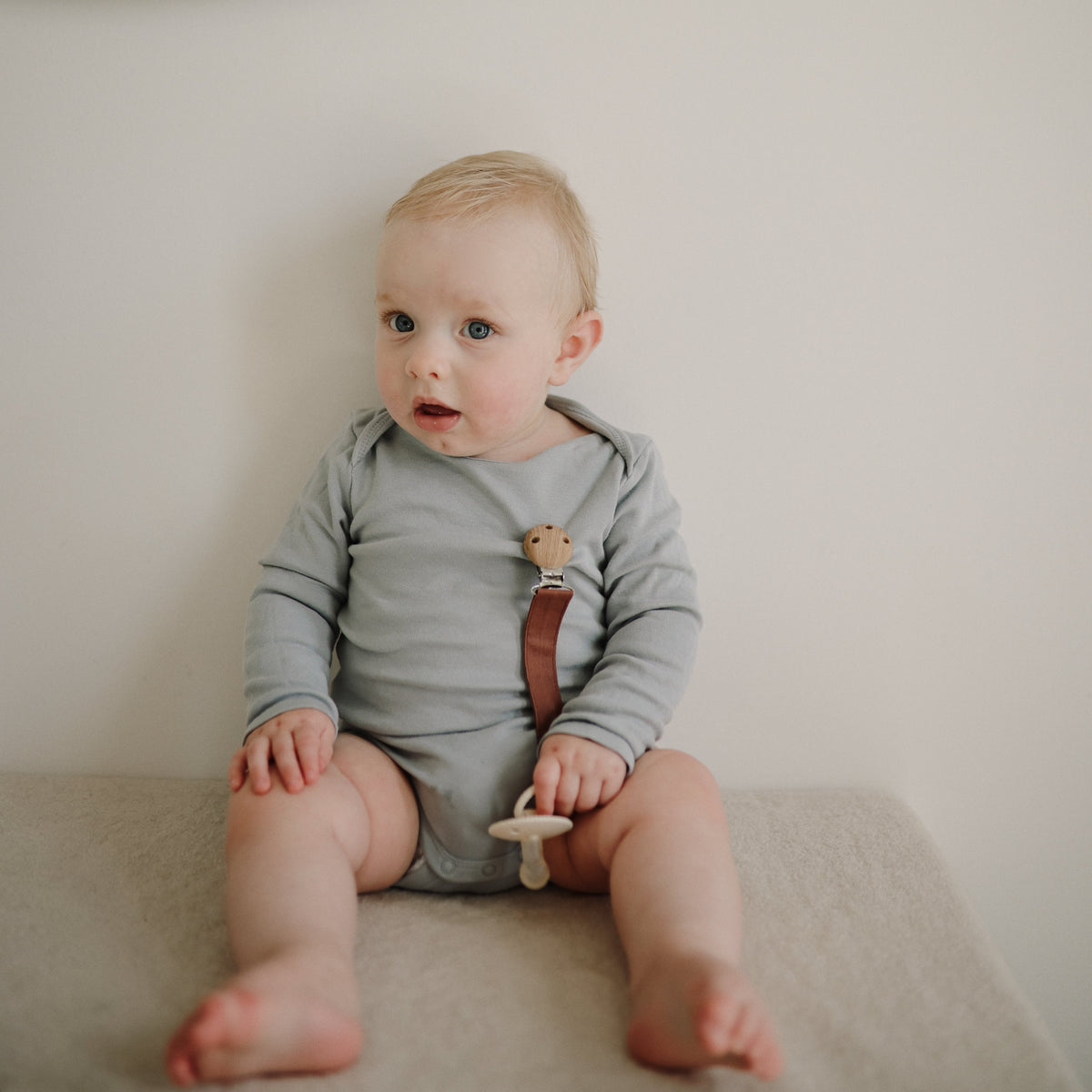 Linen Pacifier Clip 2-pack