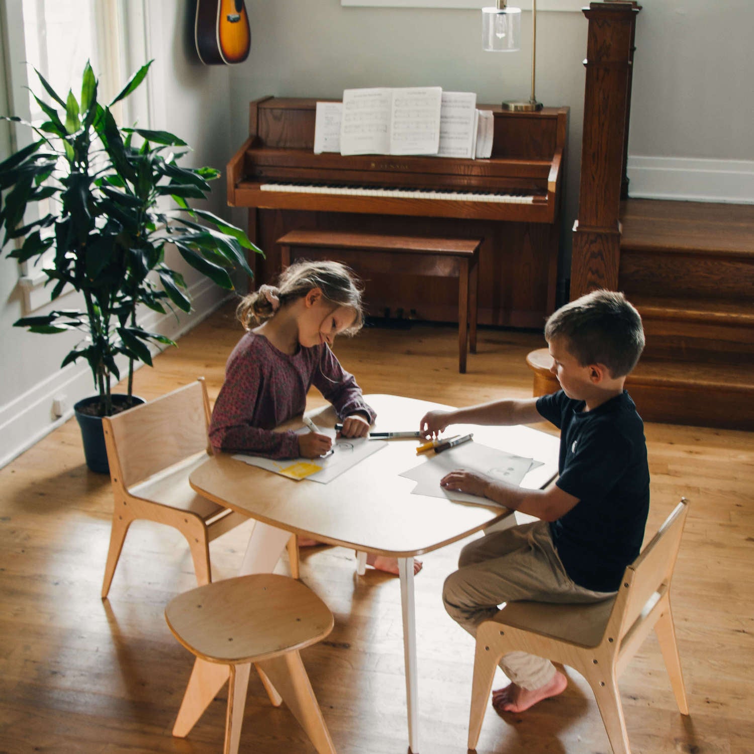 Modern Kids Play Table