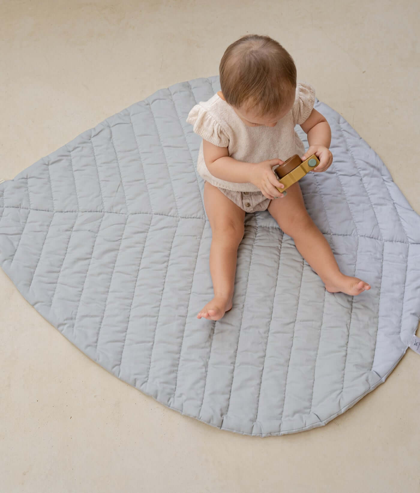 Premium Leaf Organic Cotton Playmats | Stone