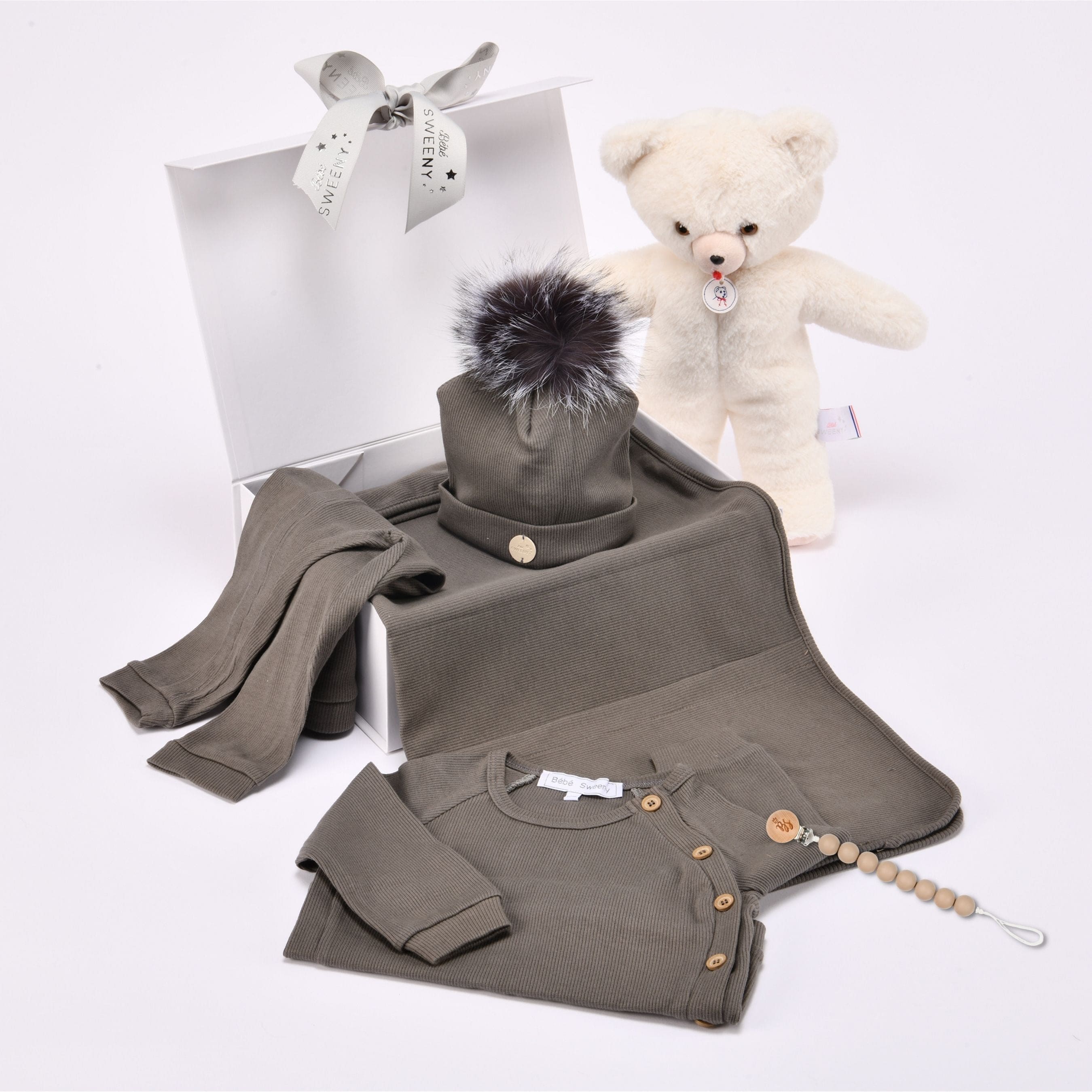 Lenny | Khaki Personalised Baby Gift Set (5)