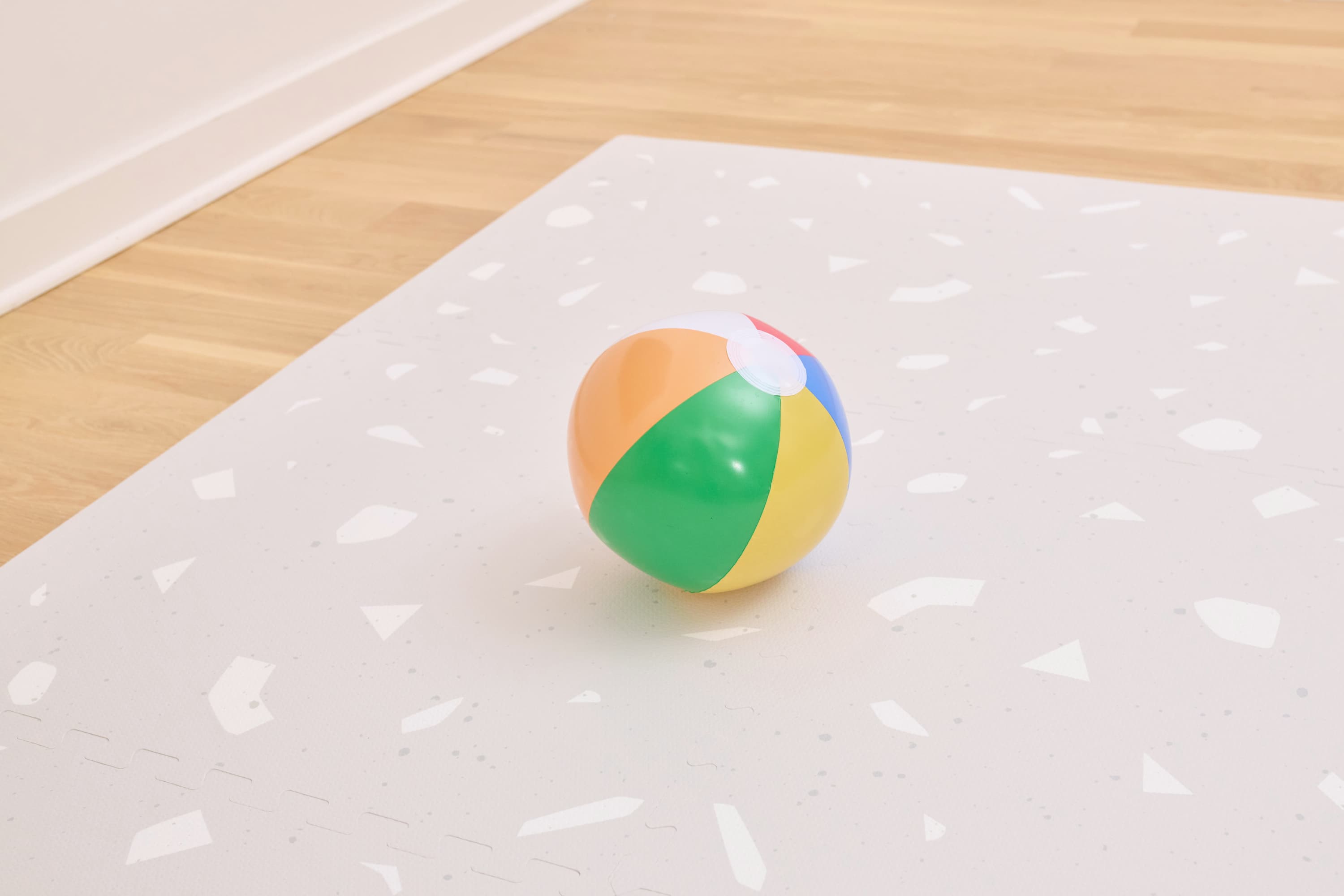 Ball Pit Bundle + Free 6 Piece Play Mat Set
