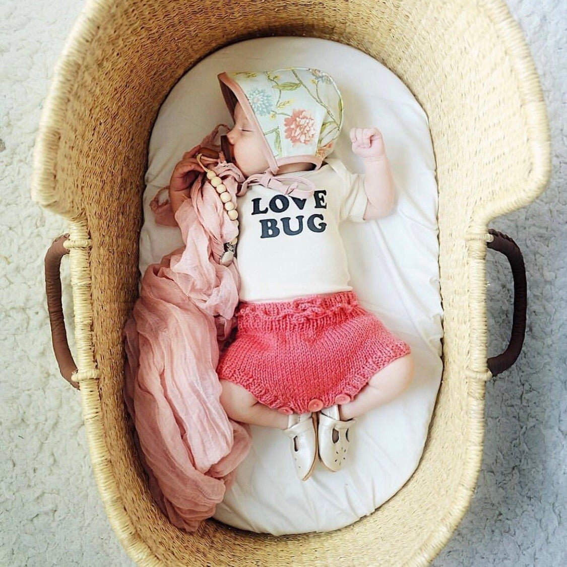 Love Bug Organic Cotton Baby Bodysuit Short Sleeve