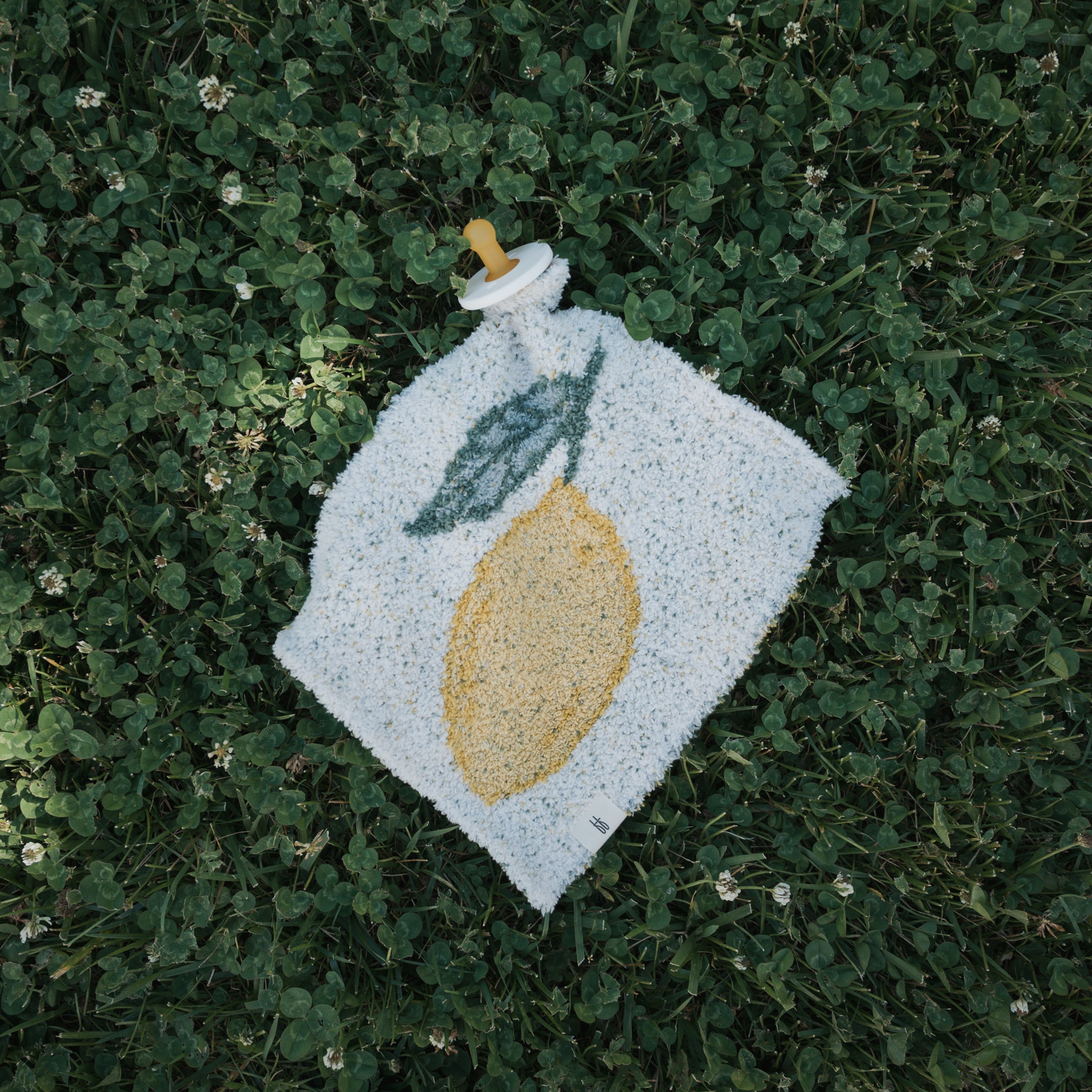*pre-order* Lovey | Lemon