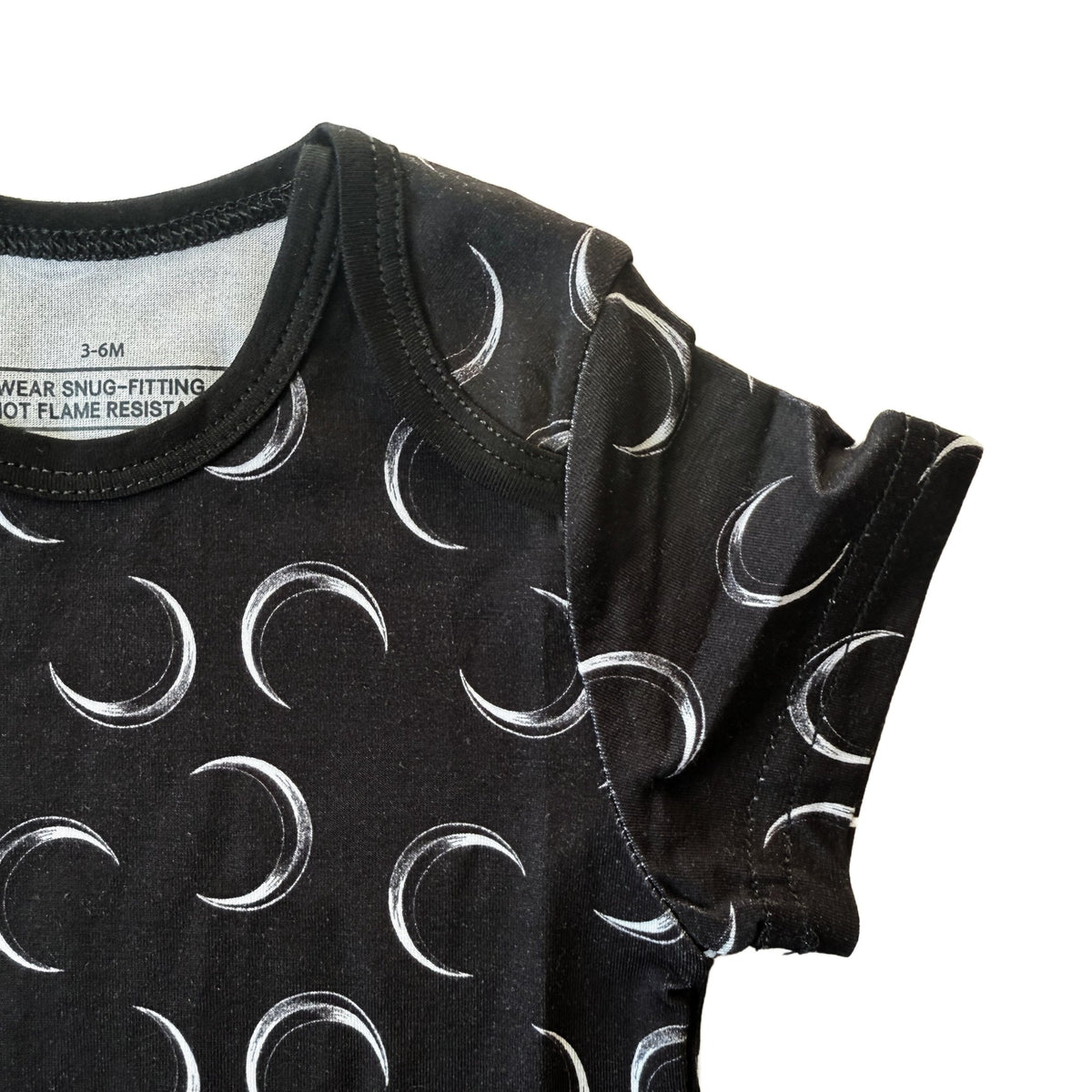 Lune Bebe Onesie (babies/toddlers)