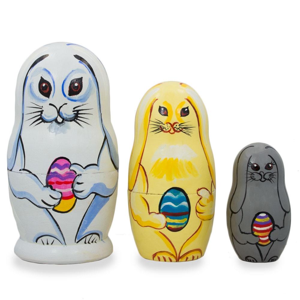 Set Of 3 Bunnies With Easter Eggs Wooden Nesting Dolls 4.25 Inches