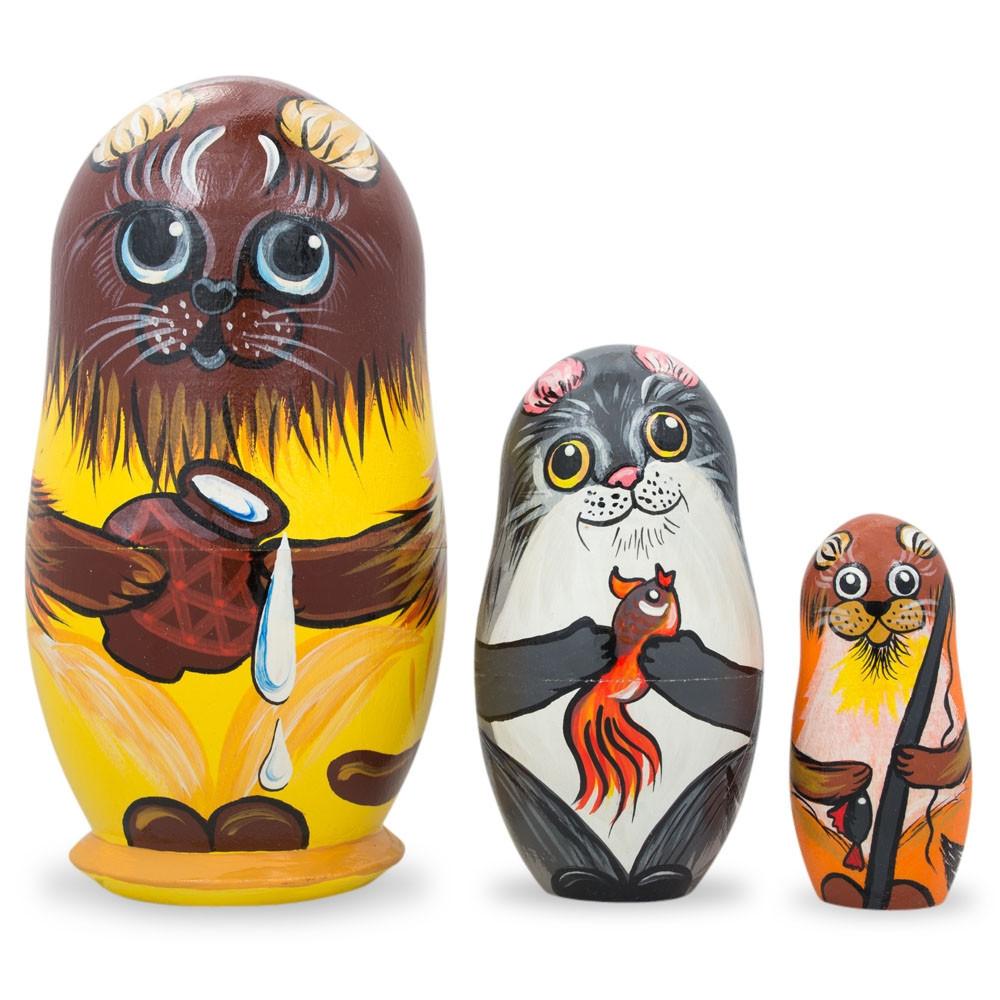 Set Of 3 Cats With Milk And Fish Wooden Nesting Dolls 4.25 Inches