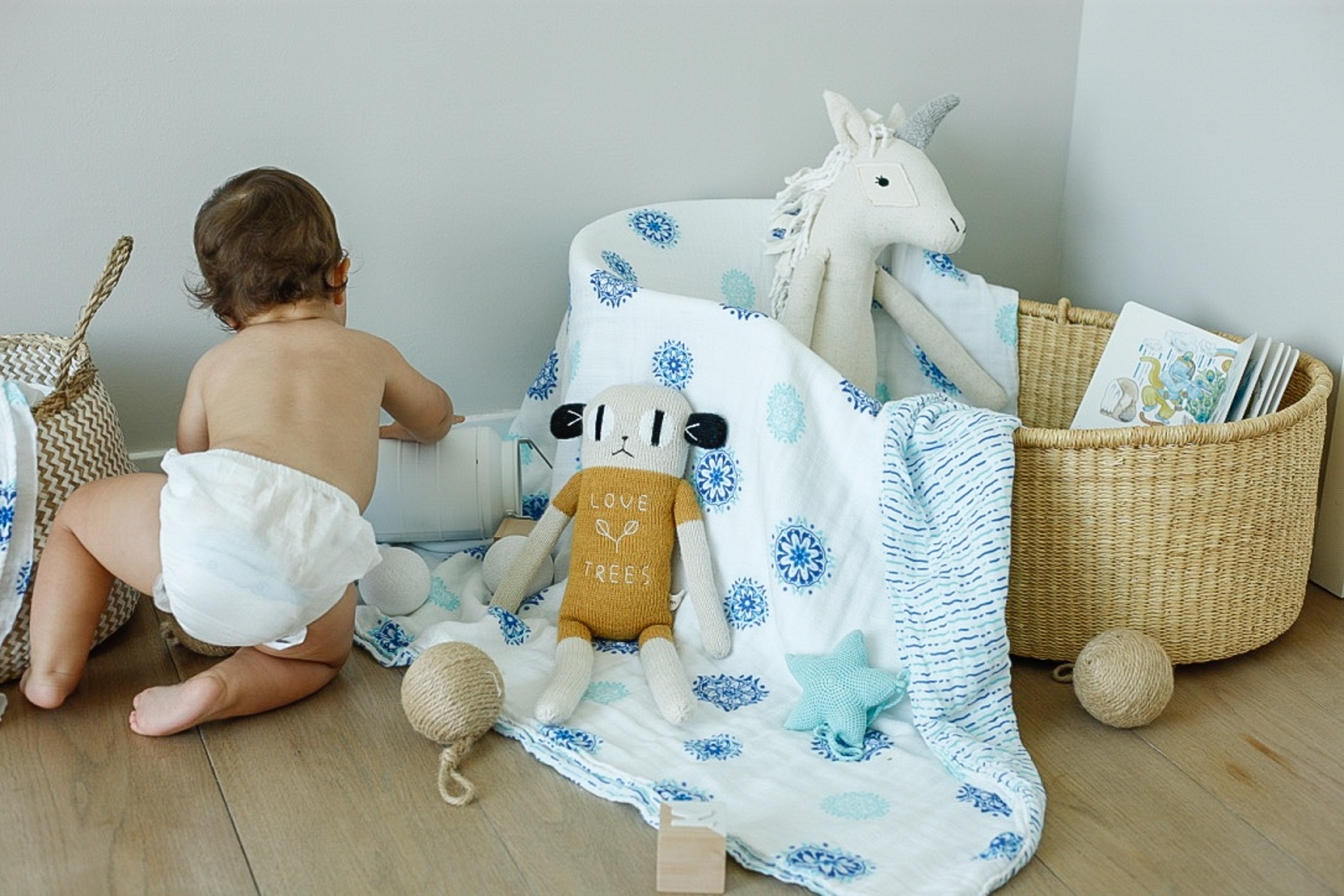 ORGANIC SNUG BLANKET - MANDALA