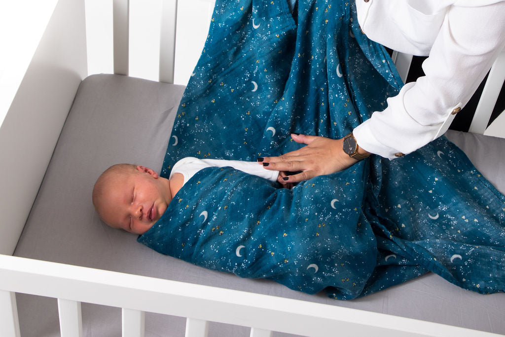 ORGANIC SWADDLE SET - FLY ME TO THE MOON (Starry Night + Hot Air Balloon)