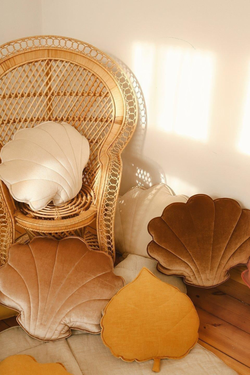 Linen Mango Leaf Pillow