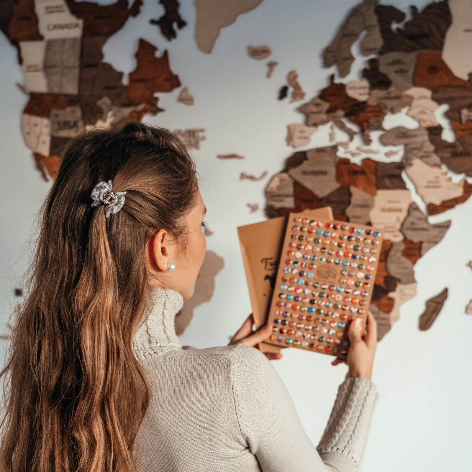 Bundle: Map, Photo Frames, Flags And Airplanes Pins