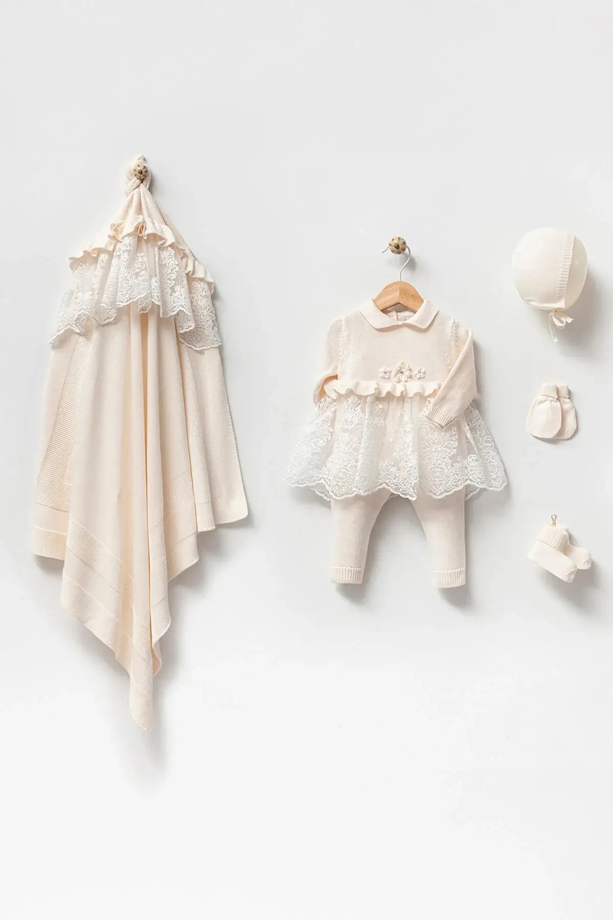 May Knitwear Newborn Coming Home Set (5 Pcs)