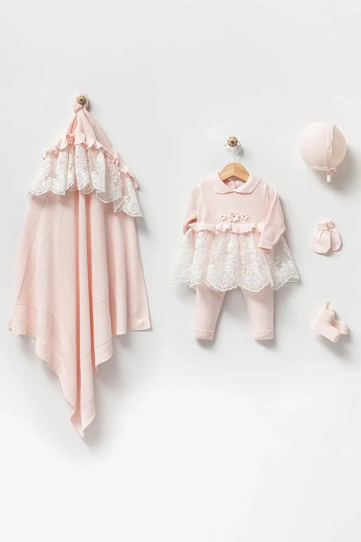 May Knitwear Newborn Coming Home Set (5 Pcs)