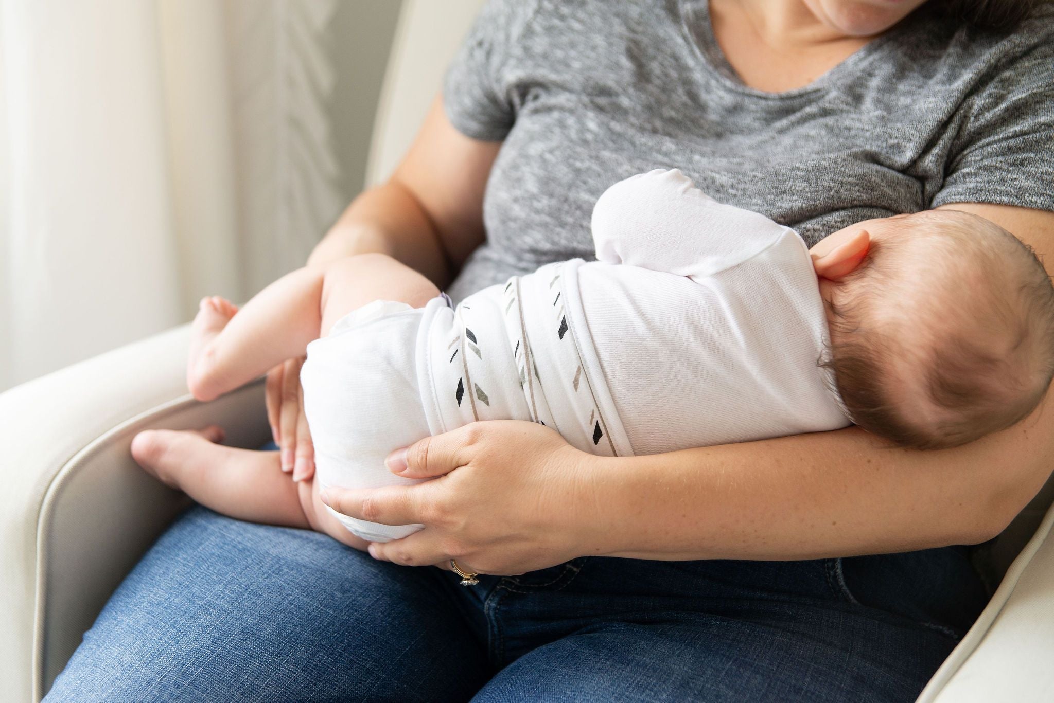 Colic & Gas Relief Baby Belly Band - Feathers