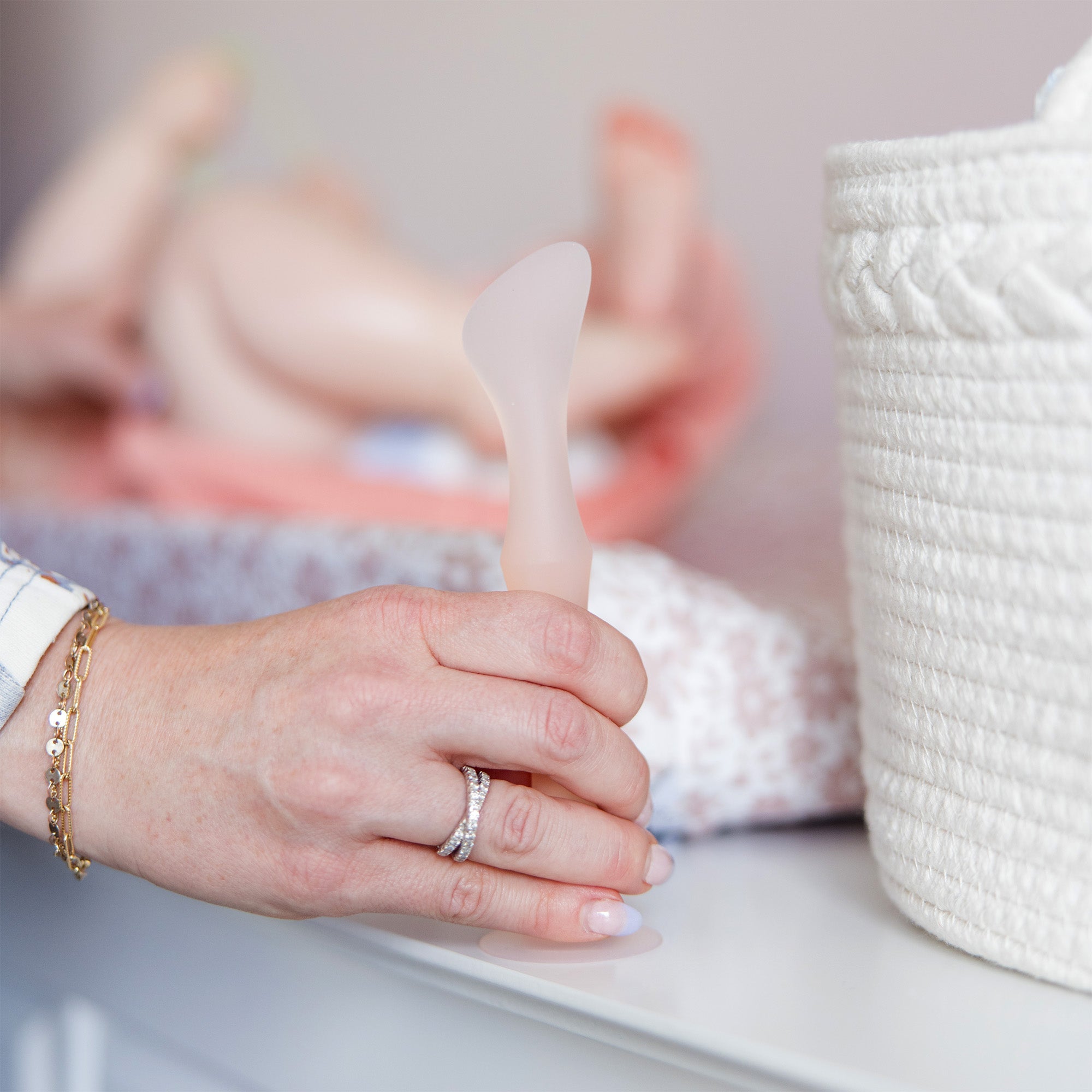 Diaper Cream Applicator For Clean, Even Coverage
