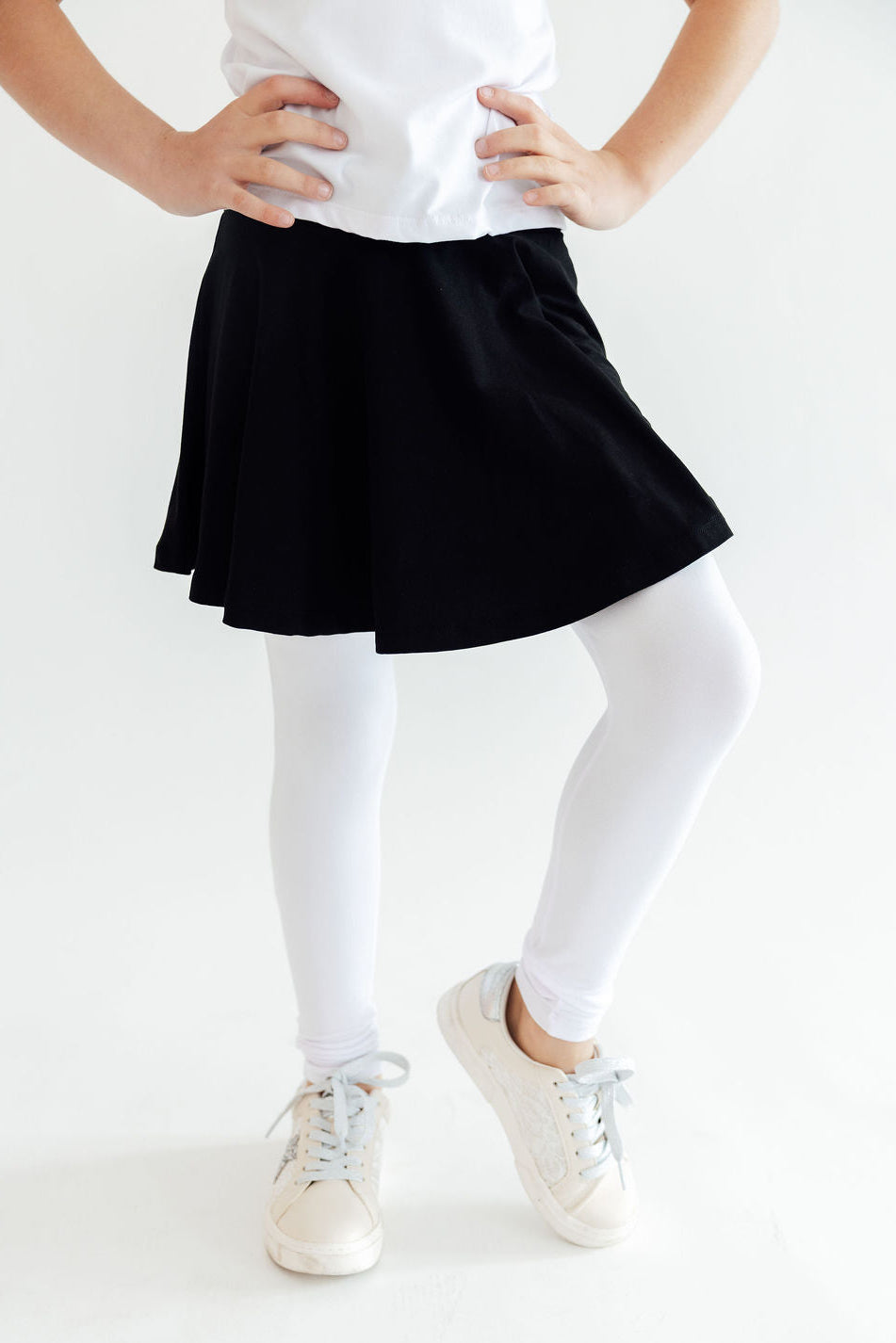 Black & White Twirl Skegging