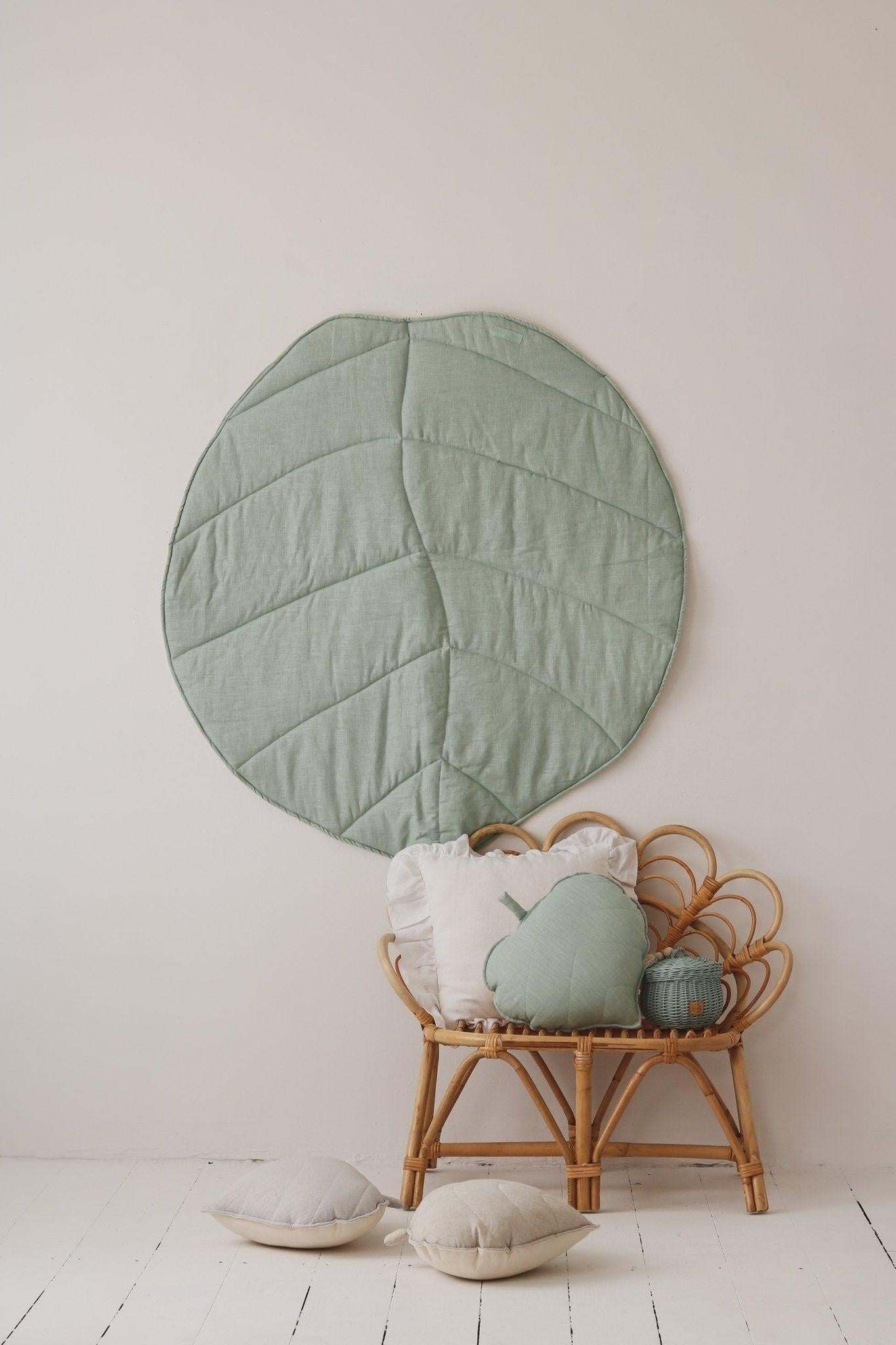 Linen Mint Leaf Mat