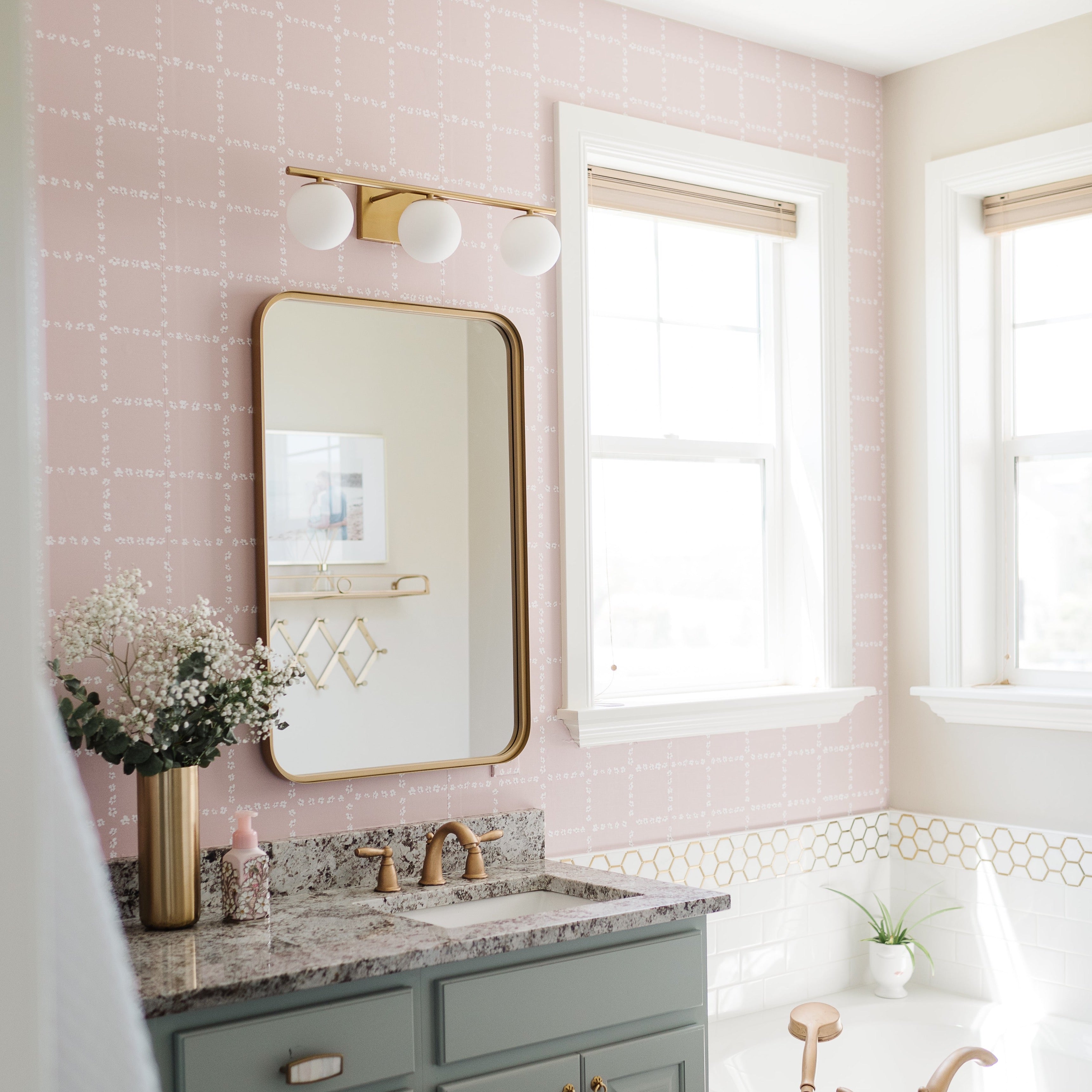 Shae Wallpaper By Melissa Johnson Design