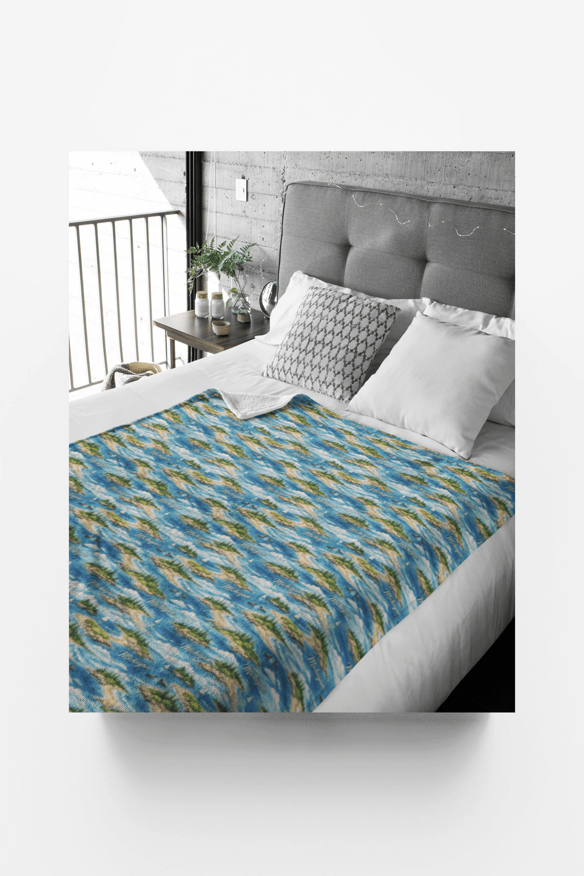 Michigan Great Lakes Calm Sherpa Blanket