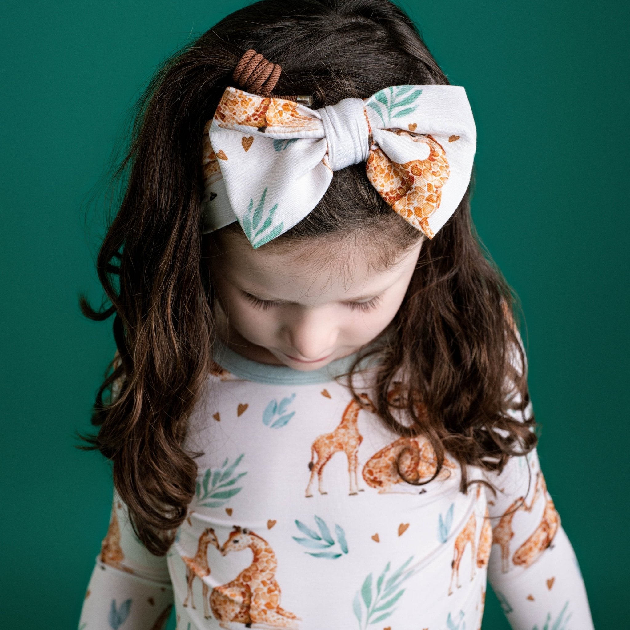Mother's Love (giraffe) Bow