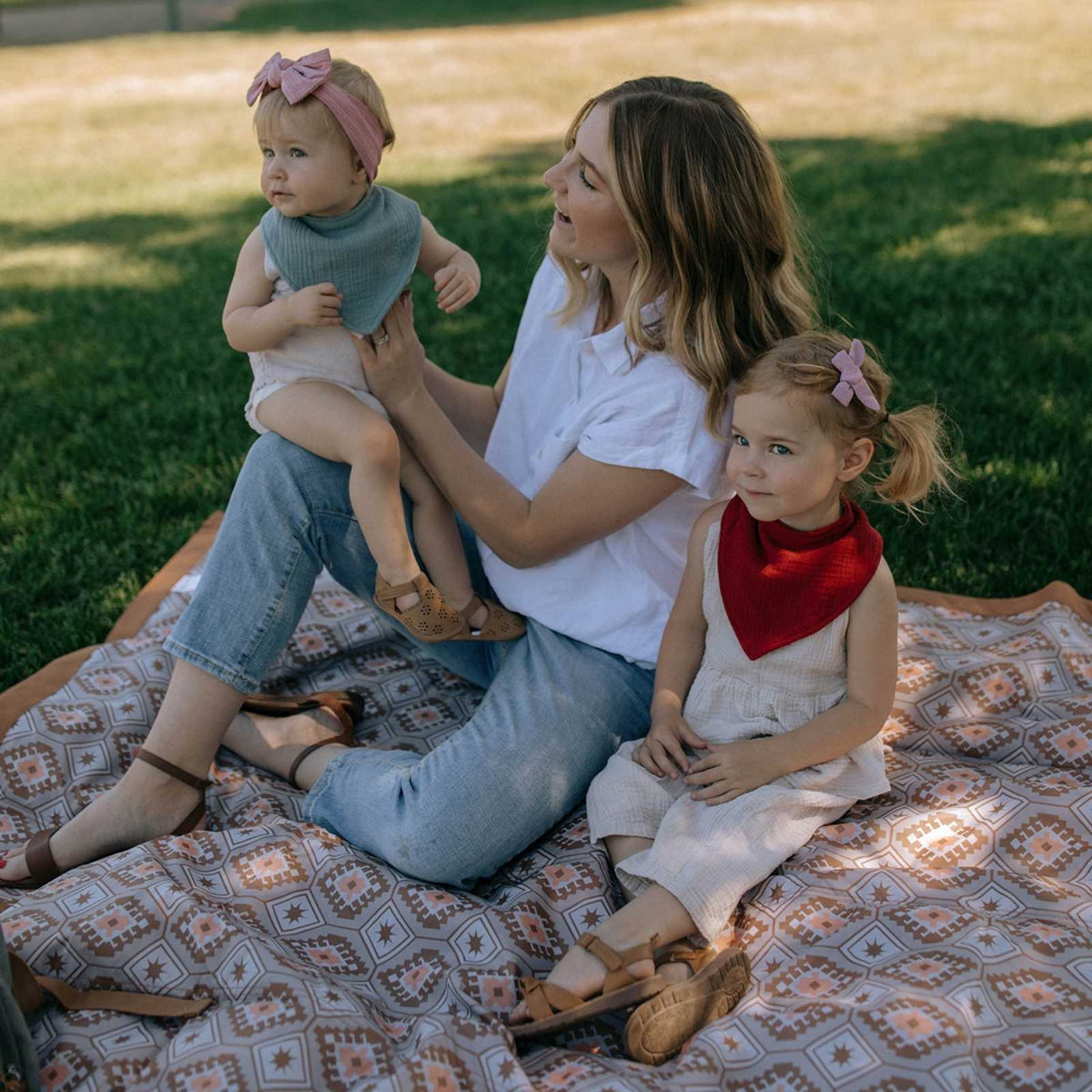 Rose Muslin Bandana Bibs Set (4-pack)