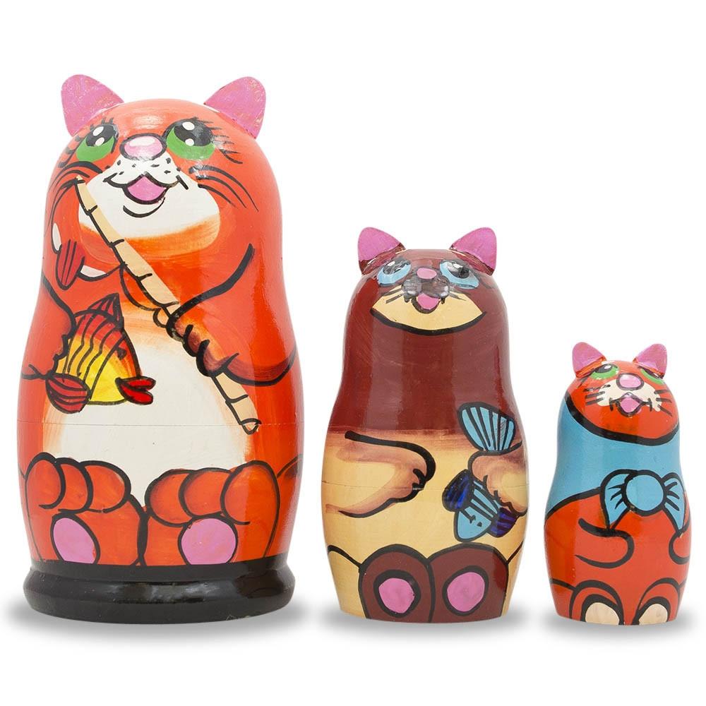 Set Of 3 Cats With Fish And Rod Wooden Nesting Dolls 5.5 Inches