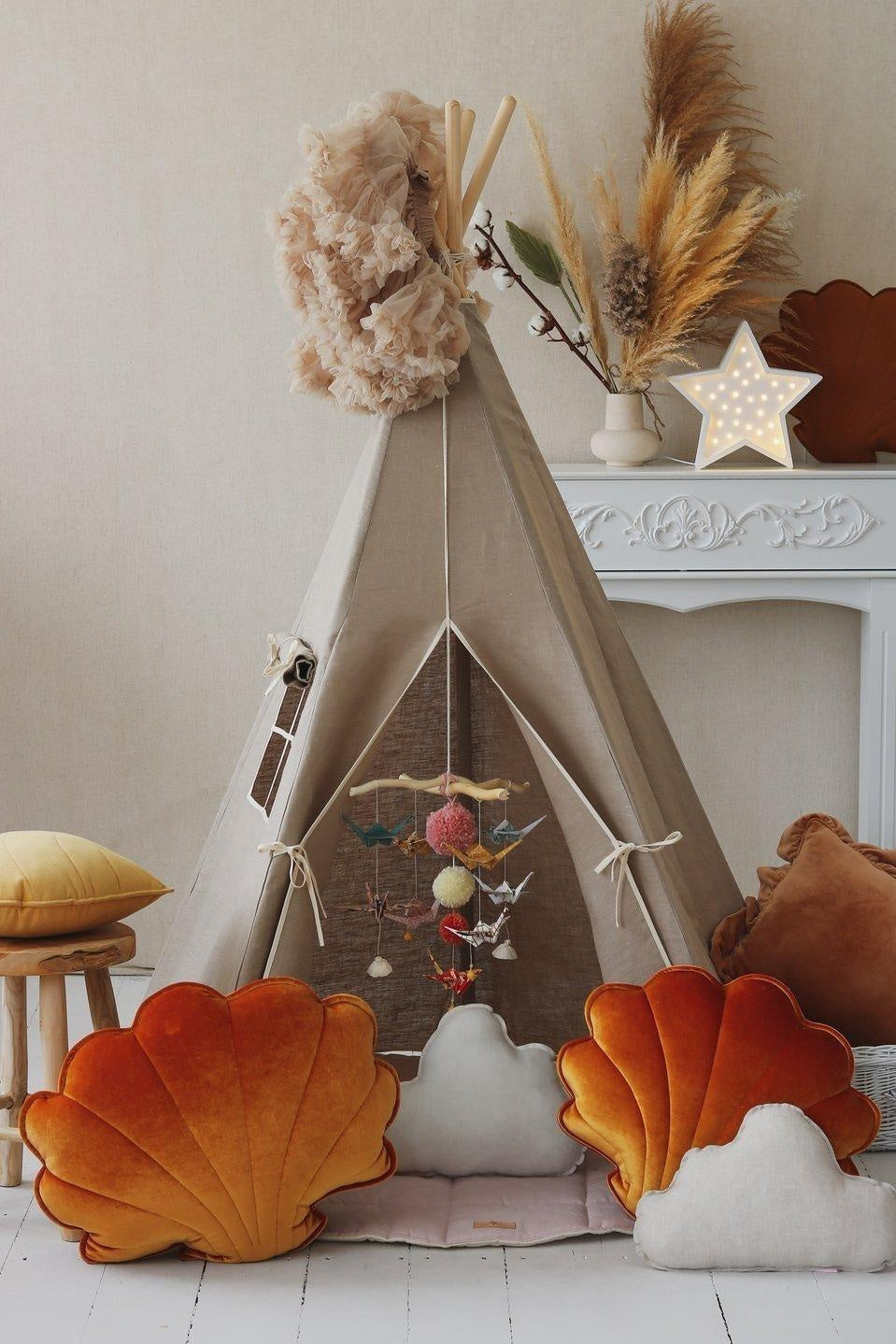 natural Linen Teepee Tent And White And Grey - Leaf Mat Set