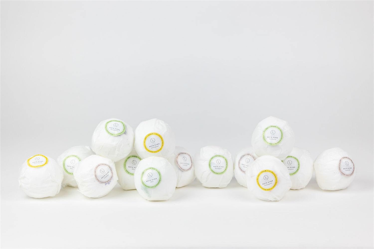 Bulk - 100 Natural Vegan Mix Scents Bath Bombs - White