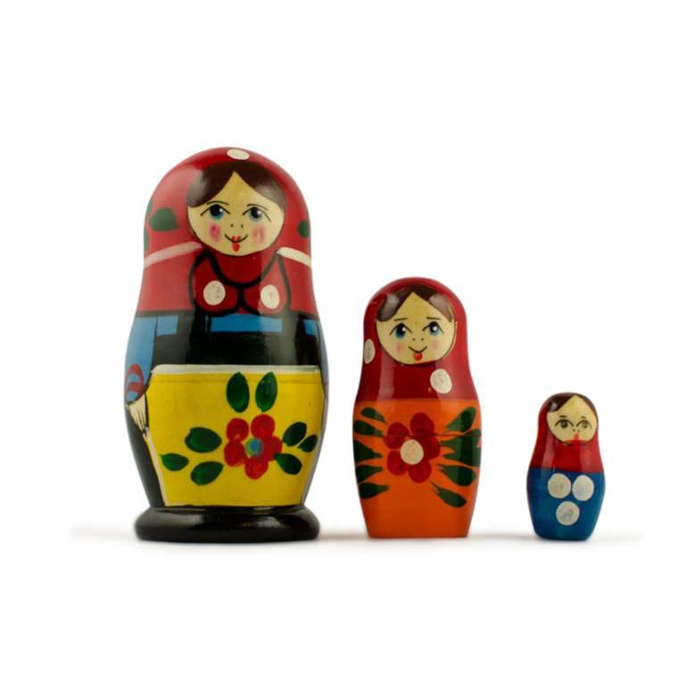 Set Of 3 Folk Girls In Blue Scarf Wooden Nesting Dolls 3.5 Inches