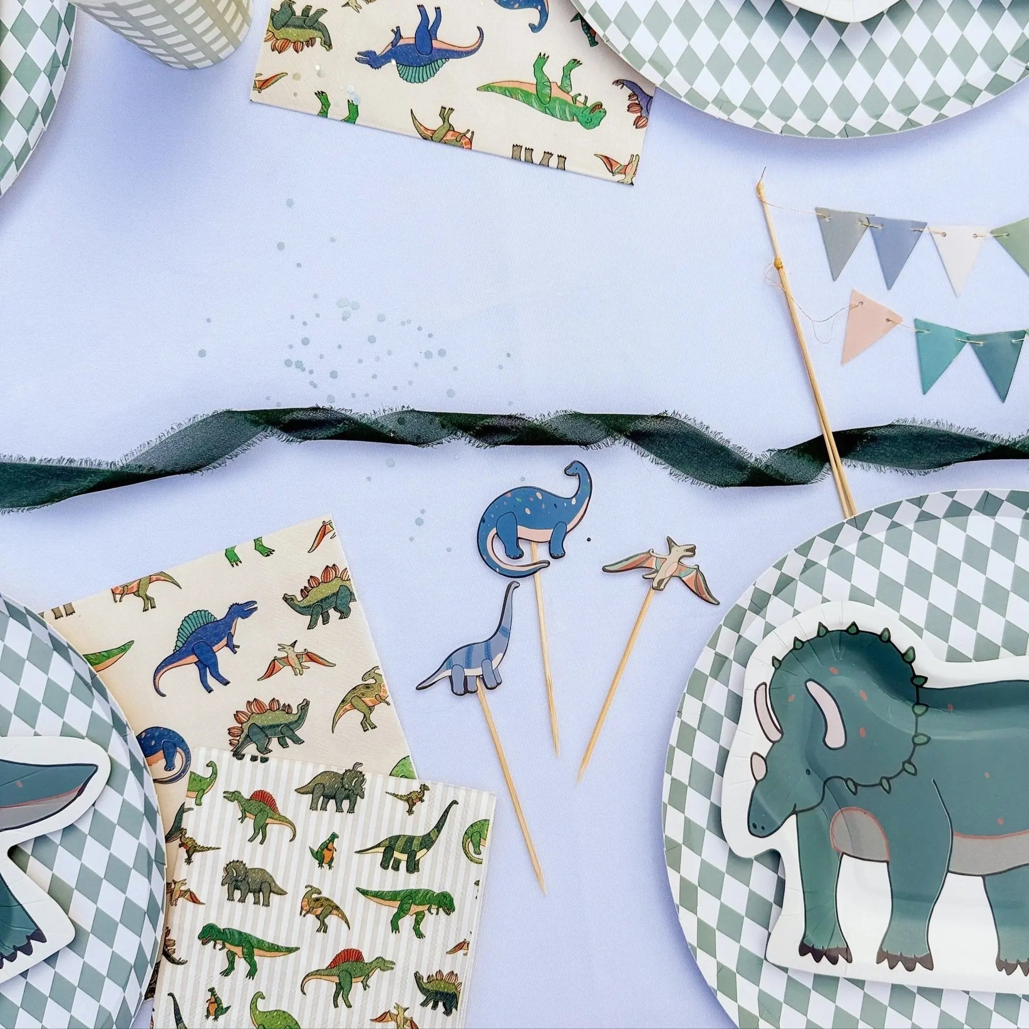 Dinosaur Lunch Napkins, 24 Pack- Dino Party Decor