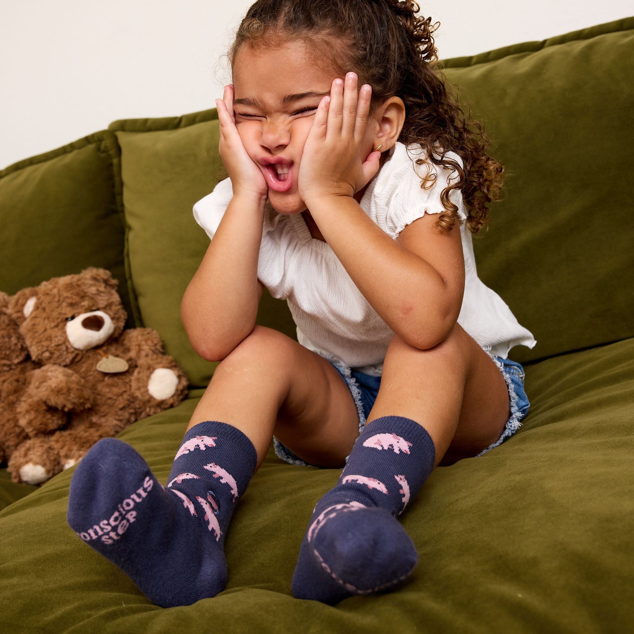 Kids Socks That Save Pigs