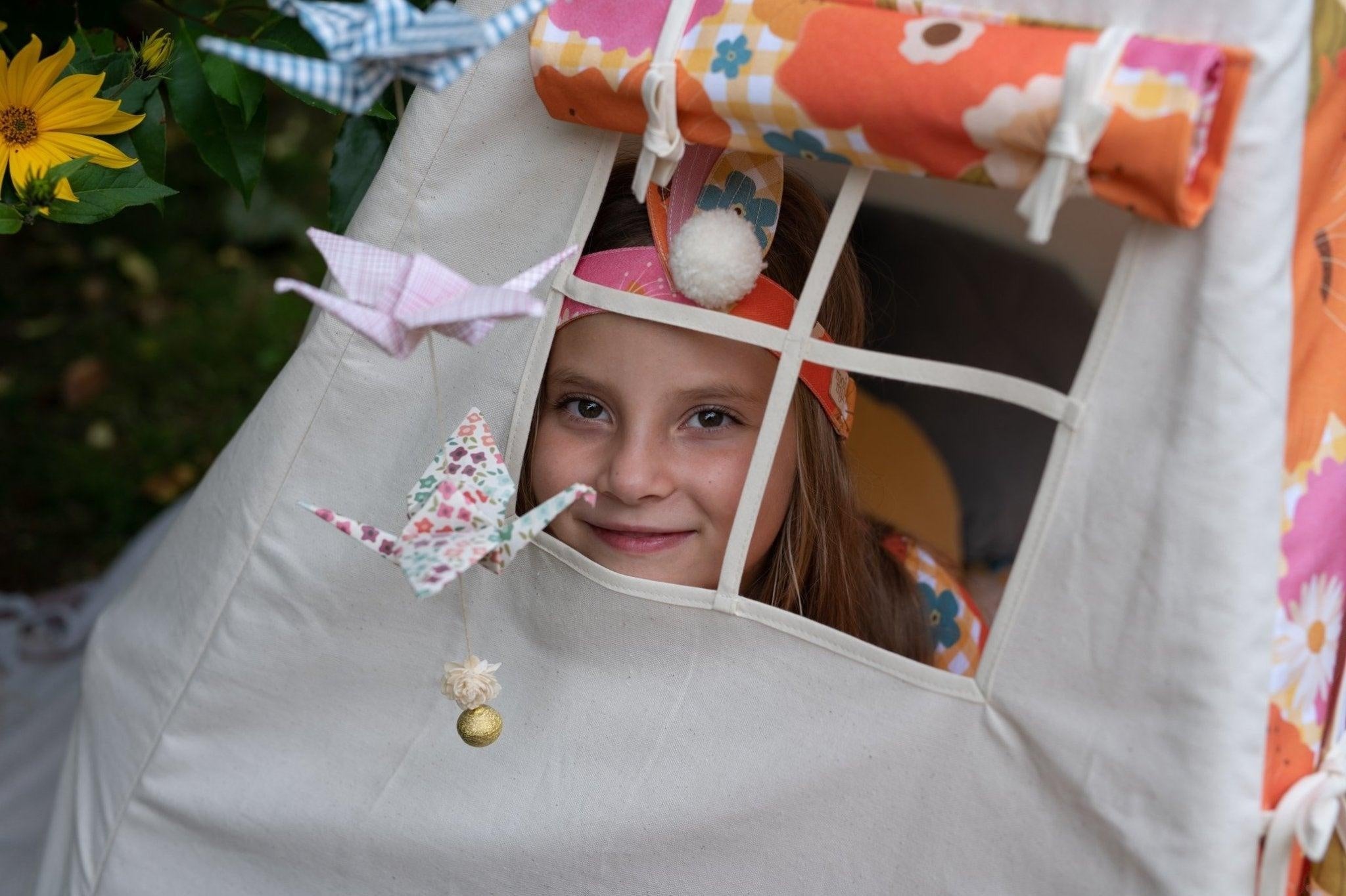 picnic With Flowers Teepee Tent And Mat Set