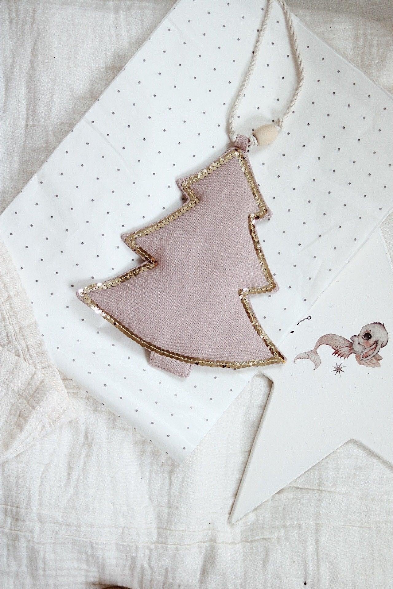 Linen Pink Christmas Tree Garland