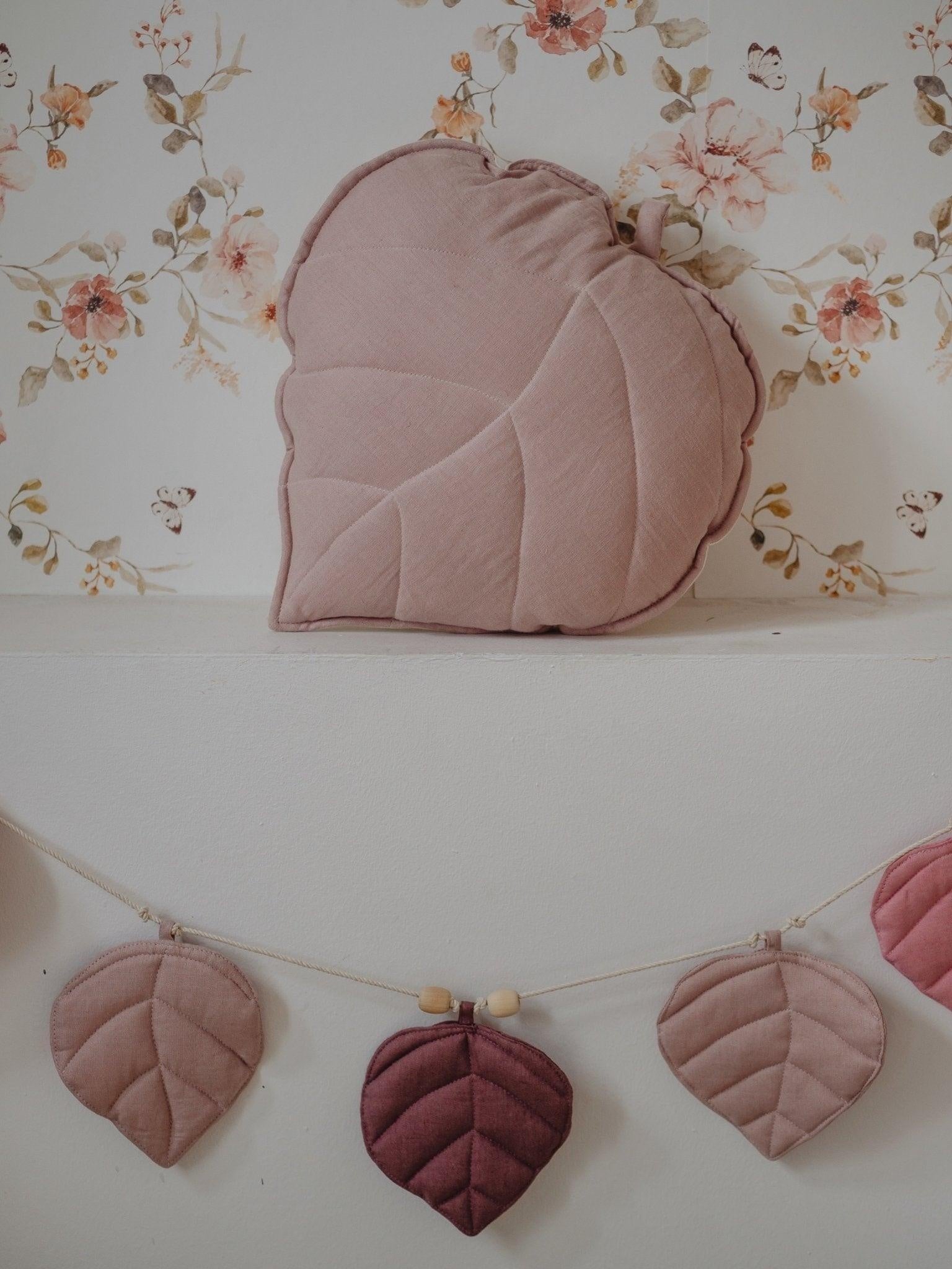 Linen Pink Garland With Leaves