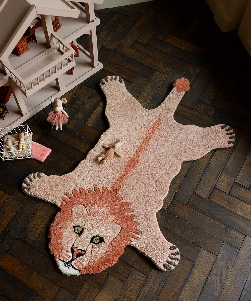 Pinky Lion Rug Small