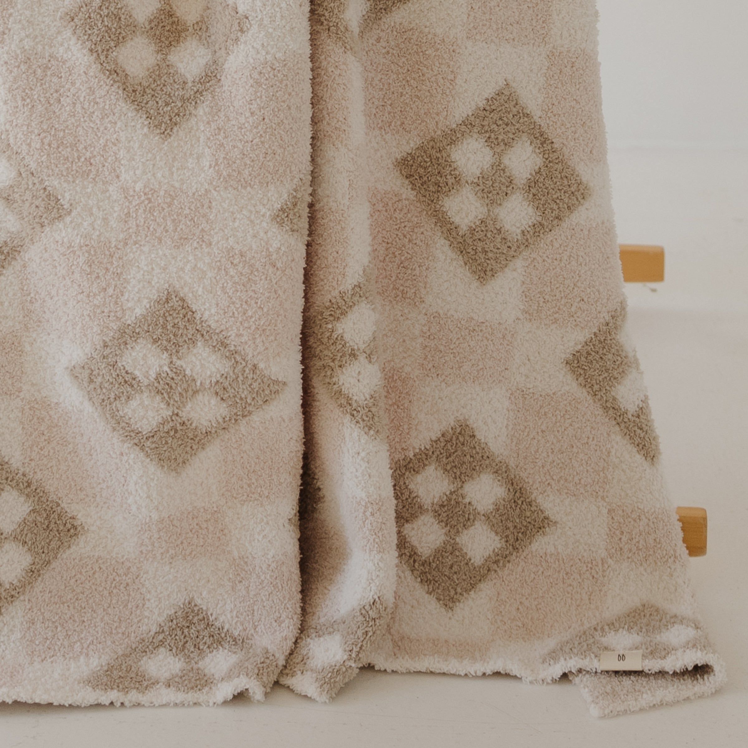 Plush Blanket | Cottage Quilt