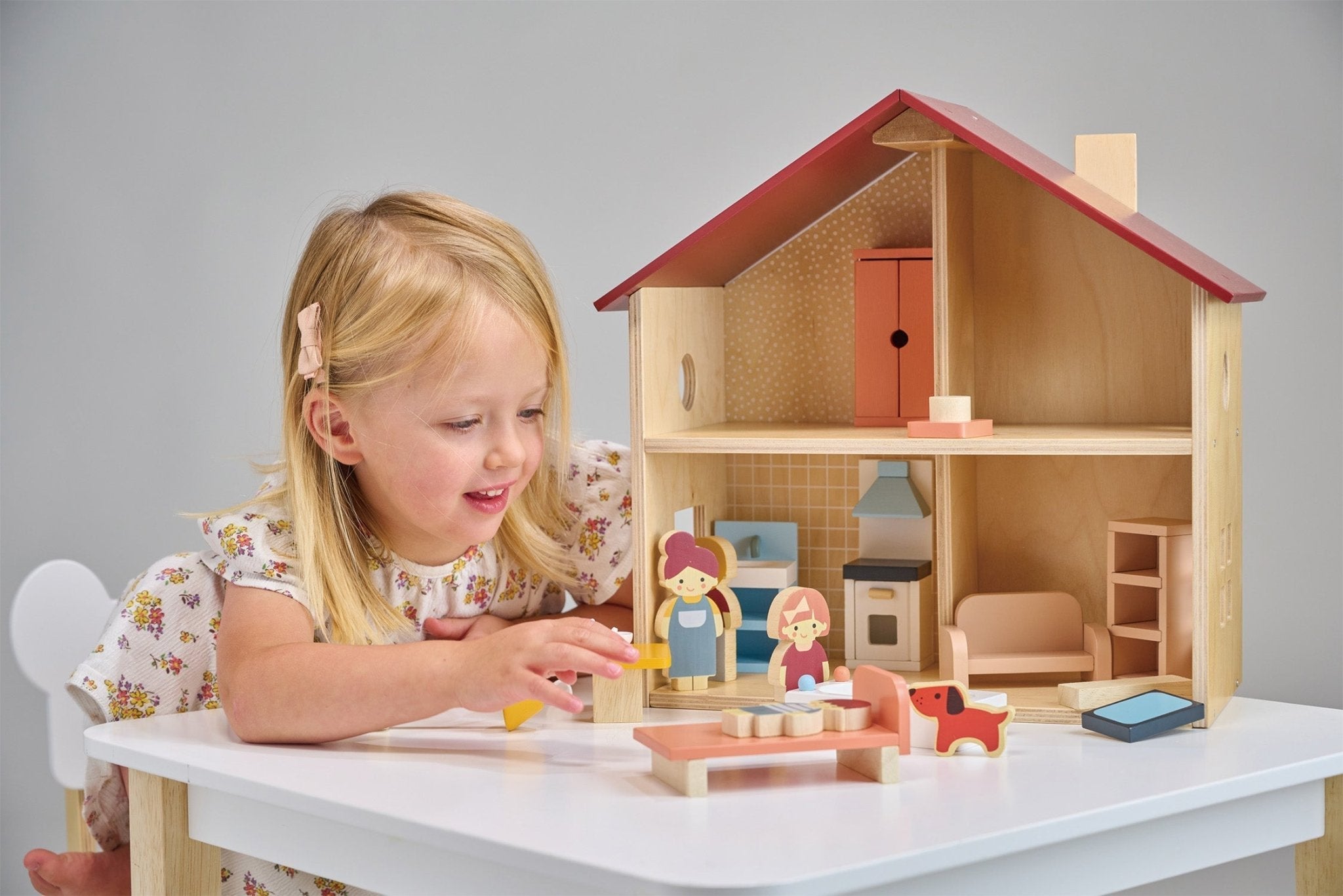 Poppets Dollhouse