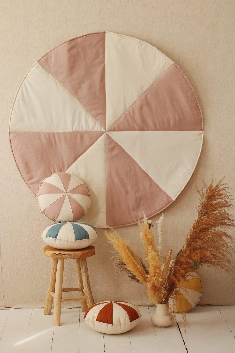 powder Candy Round Patchwork Mat