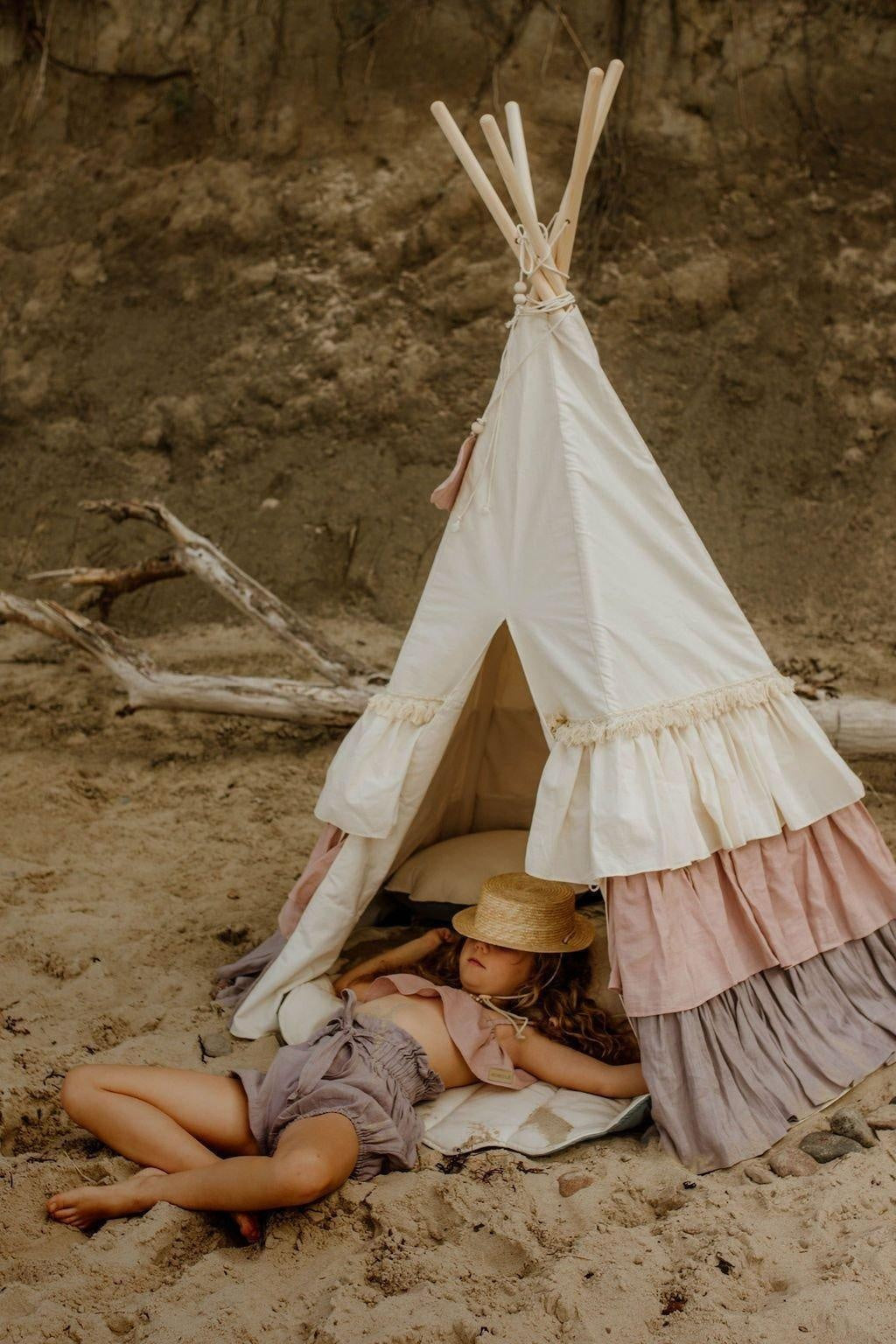 powder Frills Teepee Tent With Frills And Powder Pink - Shell Mat Set