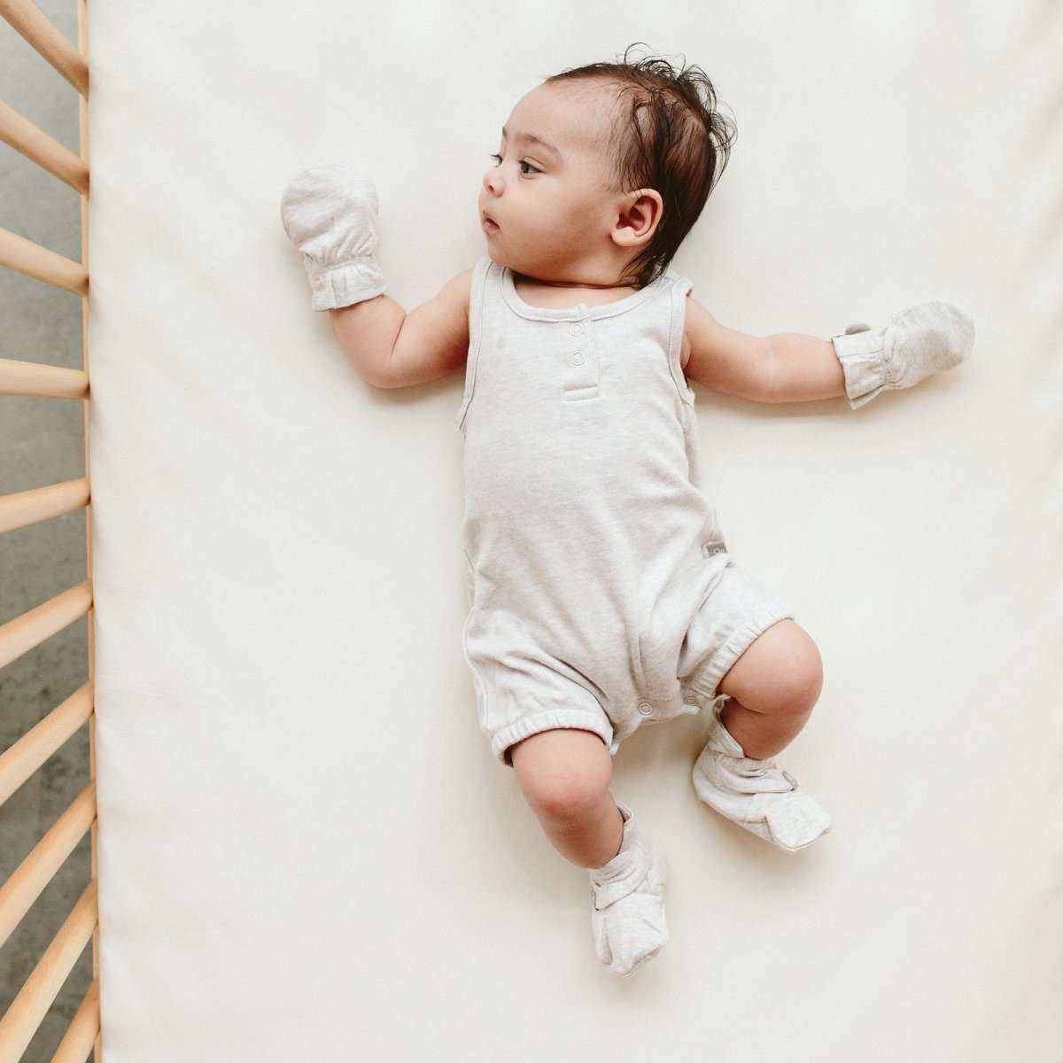 Preemie Stay On Mitts | Storm Gray — Bamboo Organic Cotton Blend, Nicu Approved Preemie Size